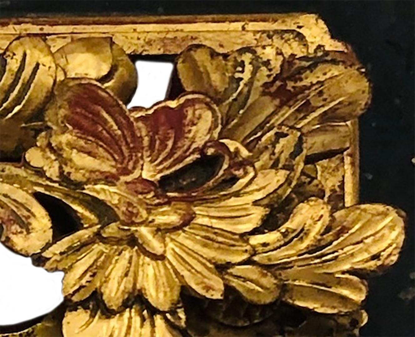 Antique Gilt Hand Carved Chinese Fragment In Good Condition For Sale In Tampa, FL