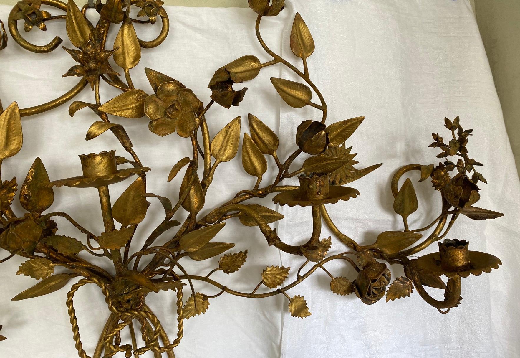 floral wall light