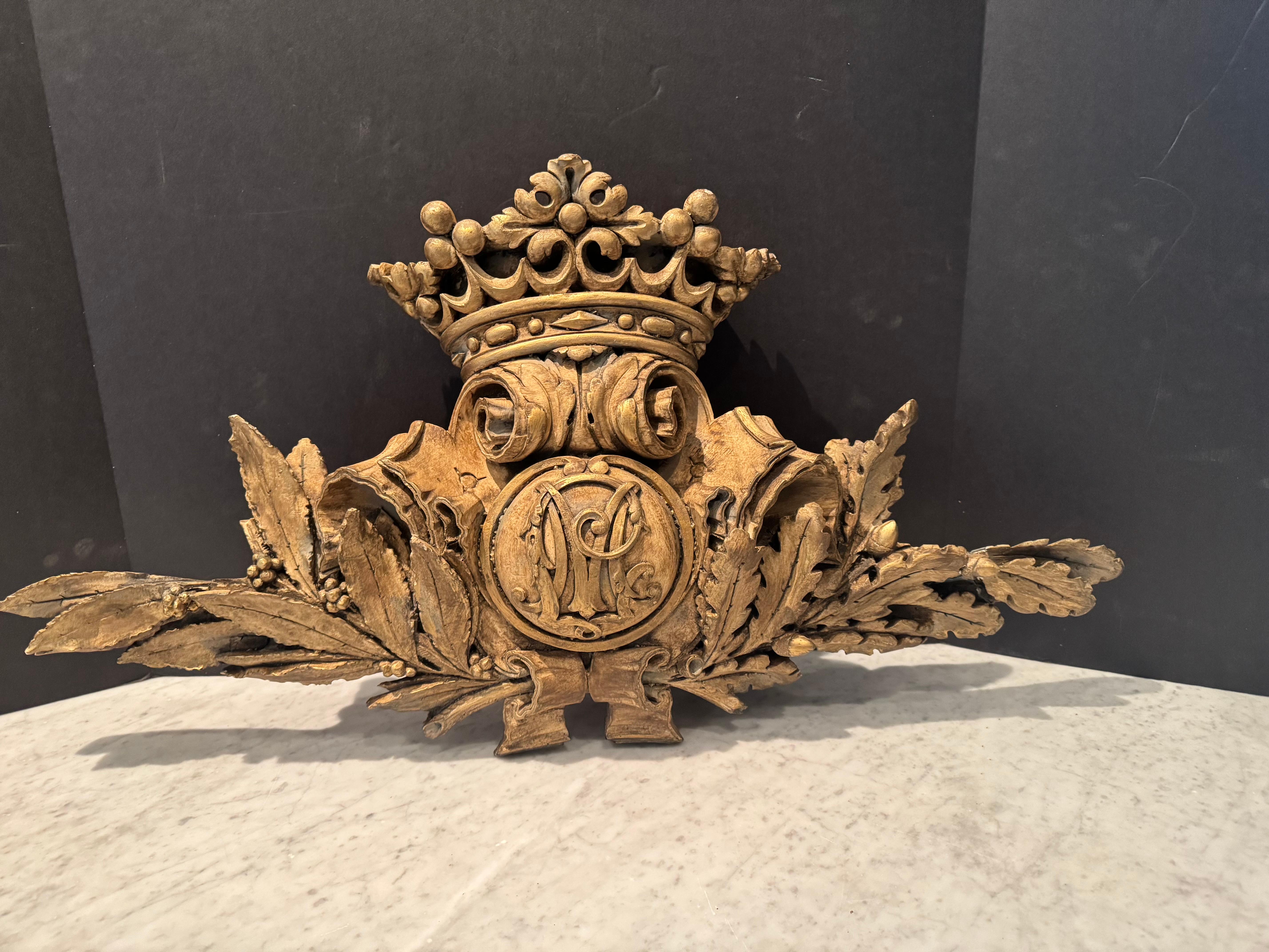 XIXe siècle Sculpture murale ancienne en vermeil avec fragment de porte en vente