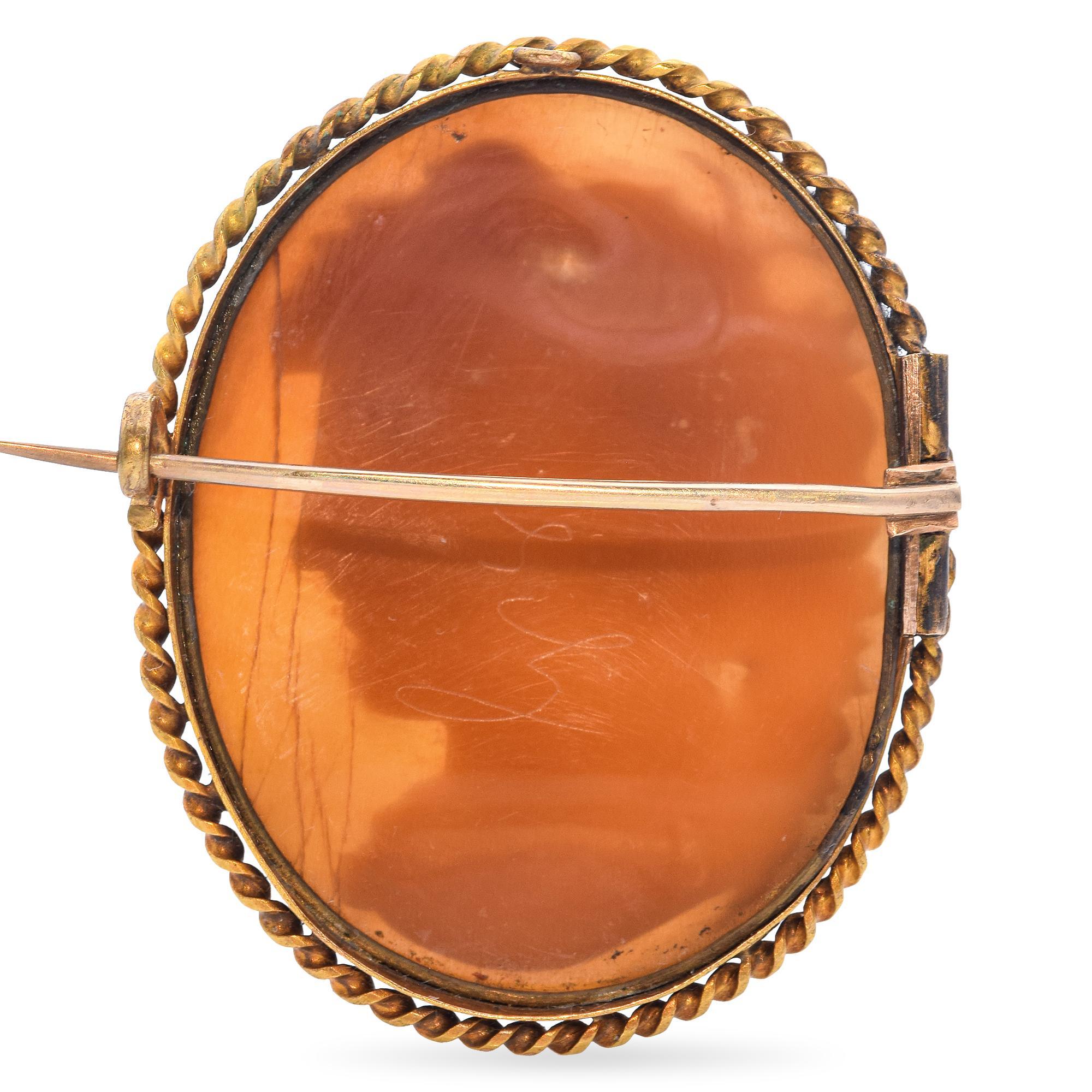 Women's Antique Gilt Shell Cameo 
