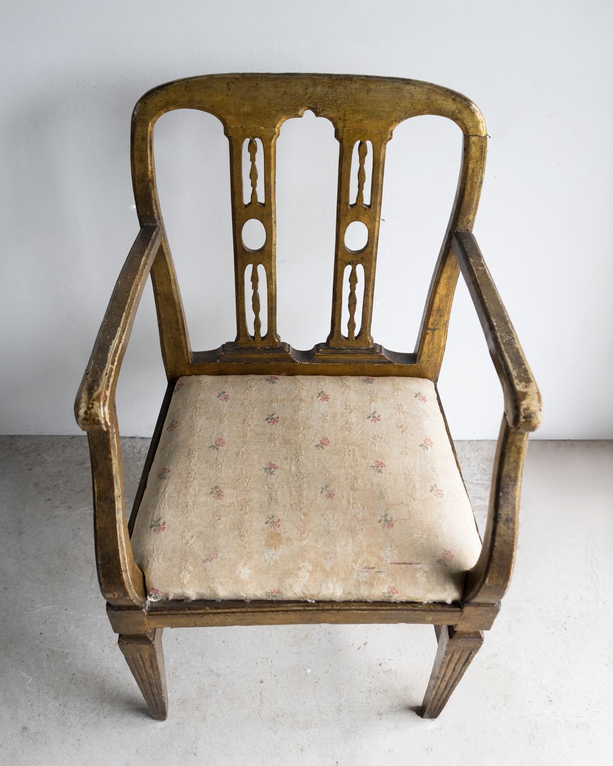 Ancienne chaise d'appoint vénitienne dorée, fin 18e/début 19e siècle en vente 4