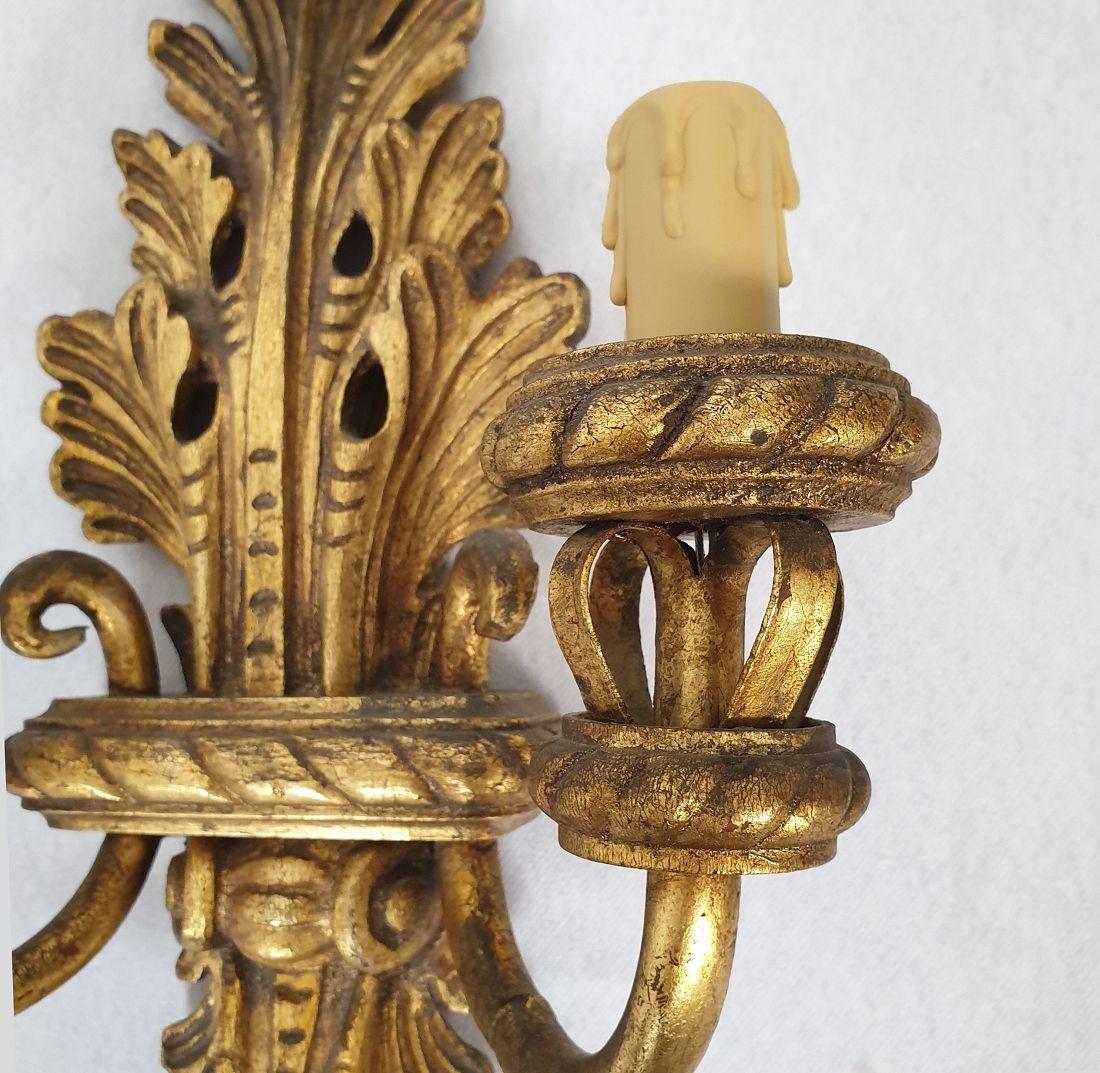 Début du 20ème siècle Appliques françaises anciennes en bois doré en vente