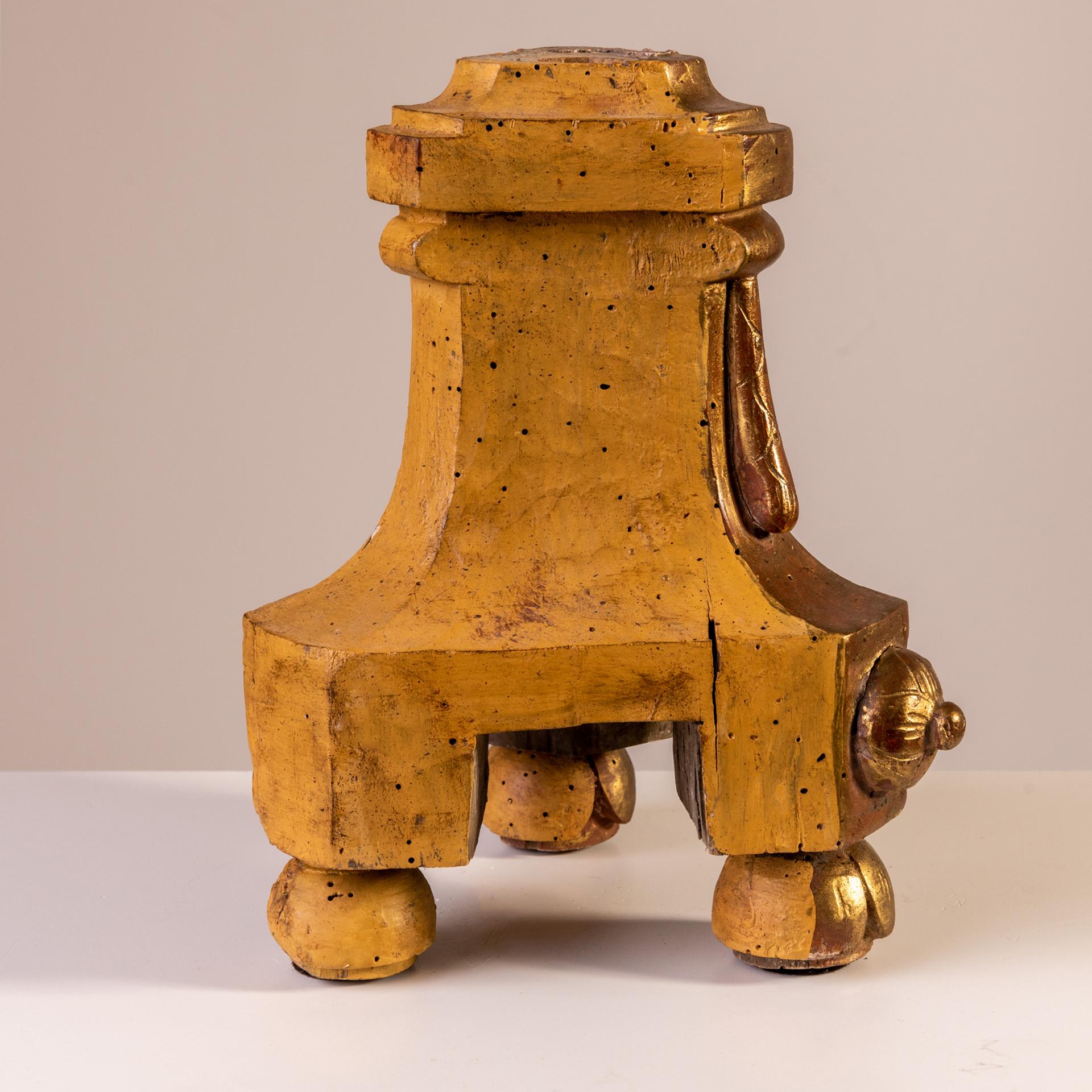 18th Century Antique Gilt Wooden Base Louis XVI For Sale