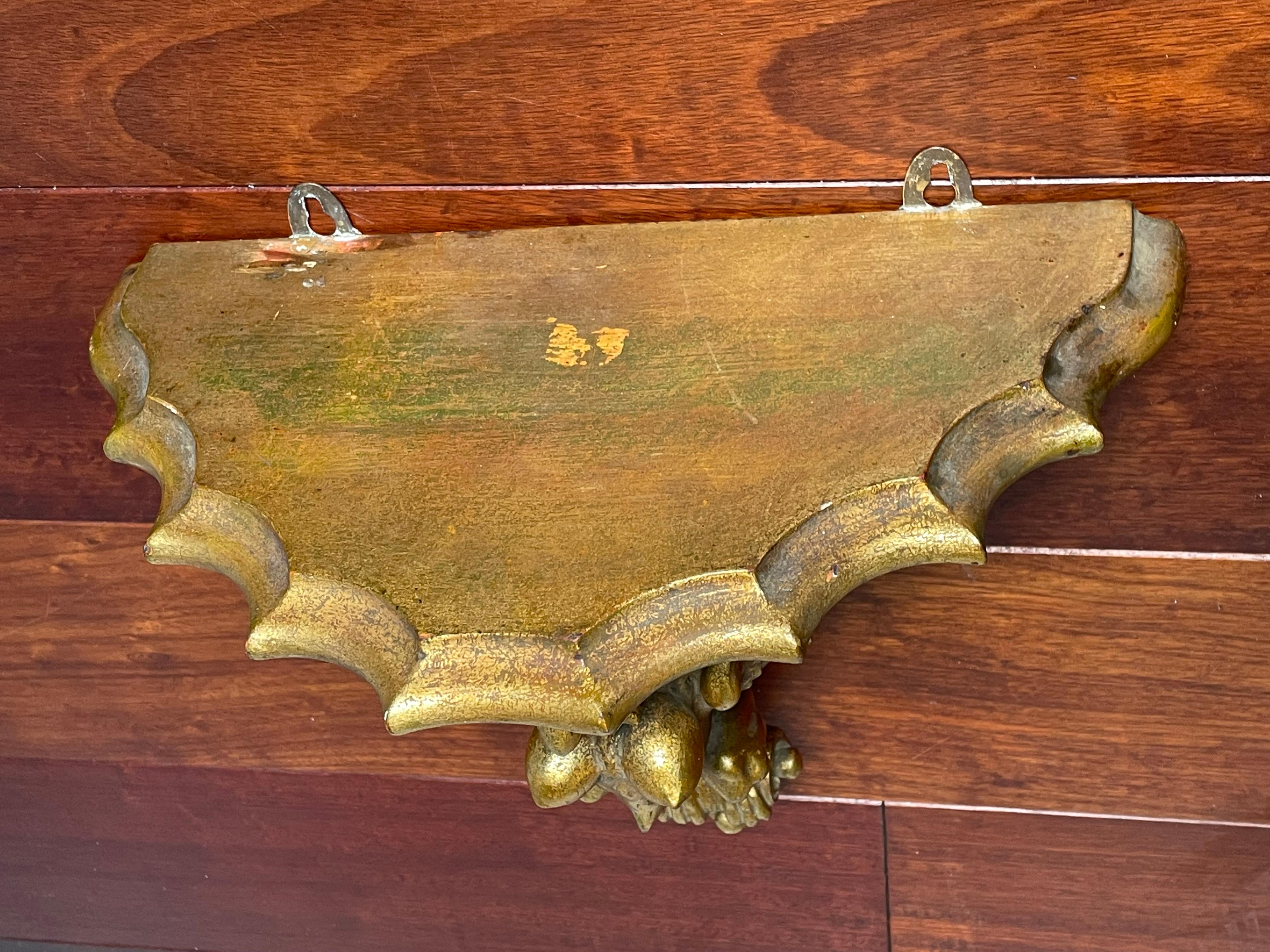 Antique Gilt Wooden Gothic Art Hand Carved Gargoyle Wall Bracket Shelf / Corbel For Sale 4