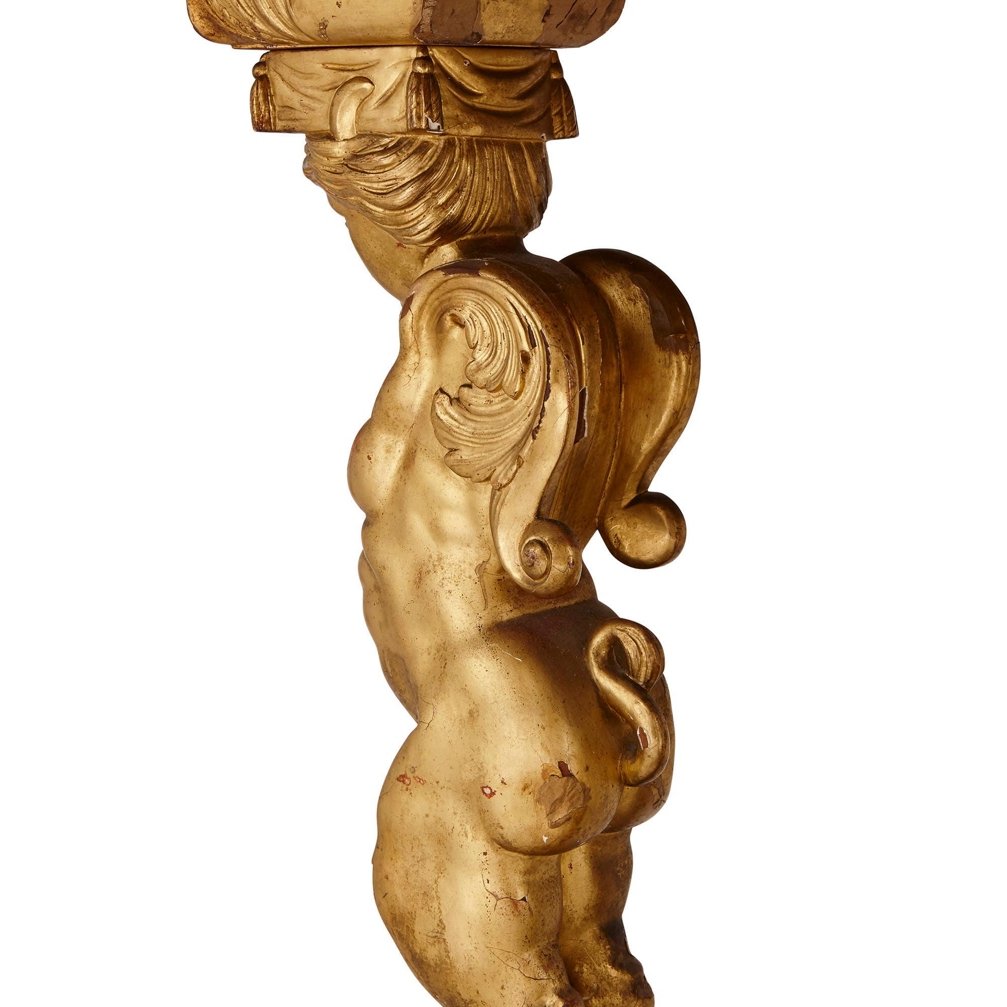 Sculpté Table circulaire ancienne en bois doré et Scagliola, d'après Della Valle Brothers en vente