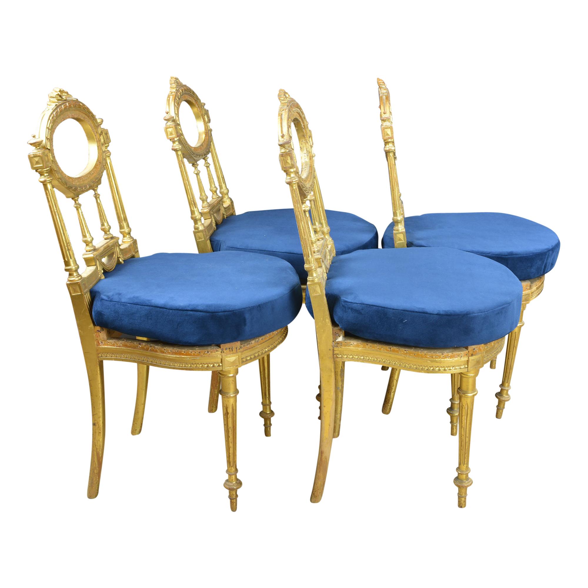 Antique Giltwood Chairs with Blue Velvet Cushions Set of 4 For Sale 1