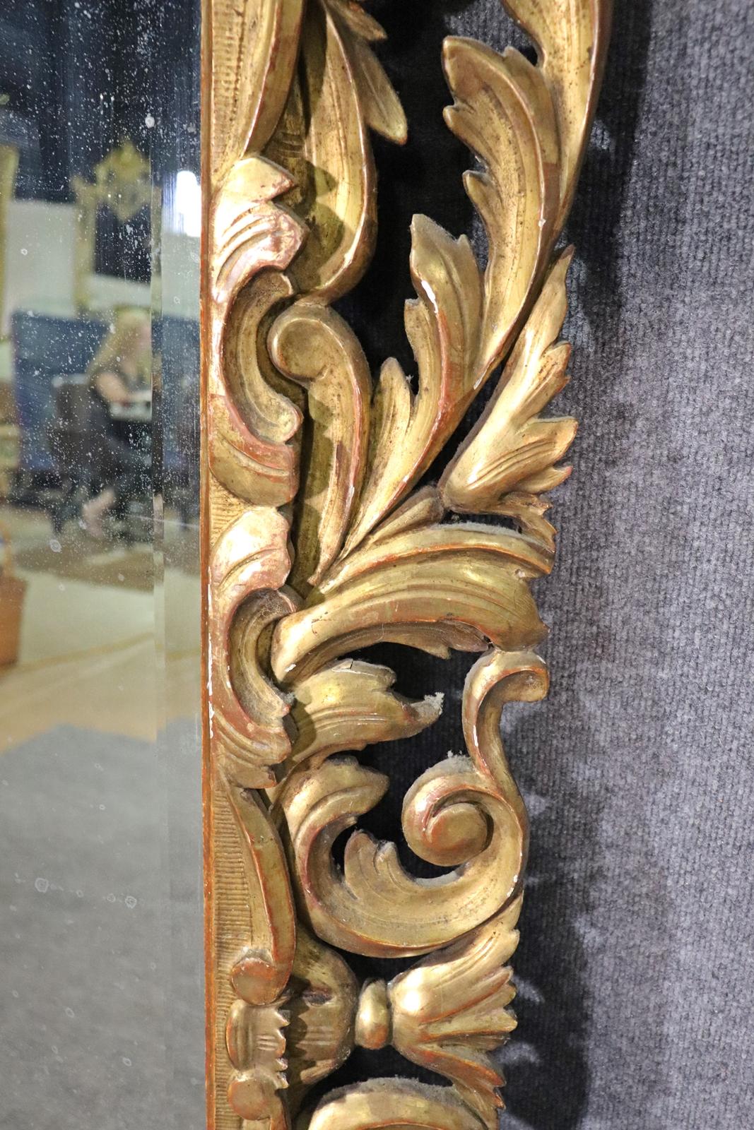 Antiker Florentiner italienischer Spiegel aus Giltwood, CIRCA 1890 im Angebot 2