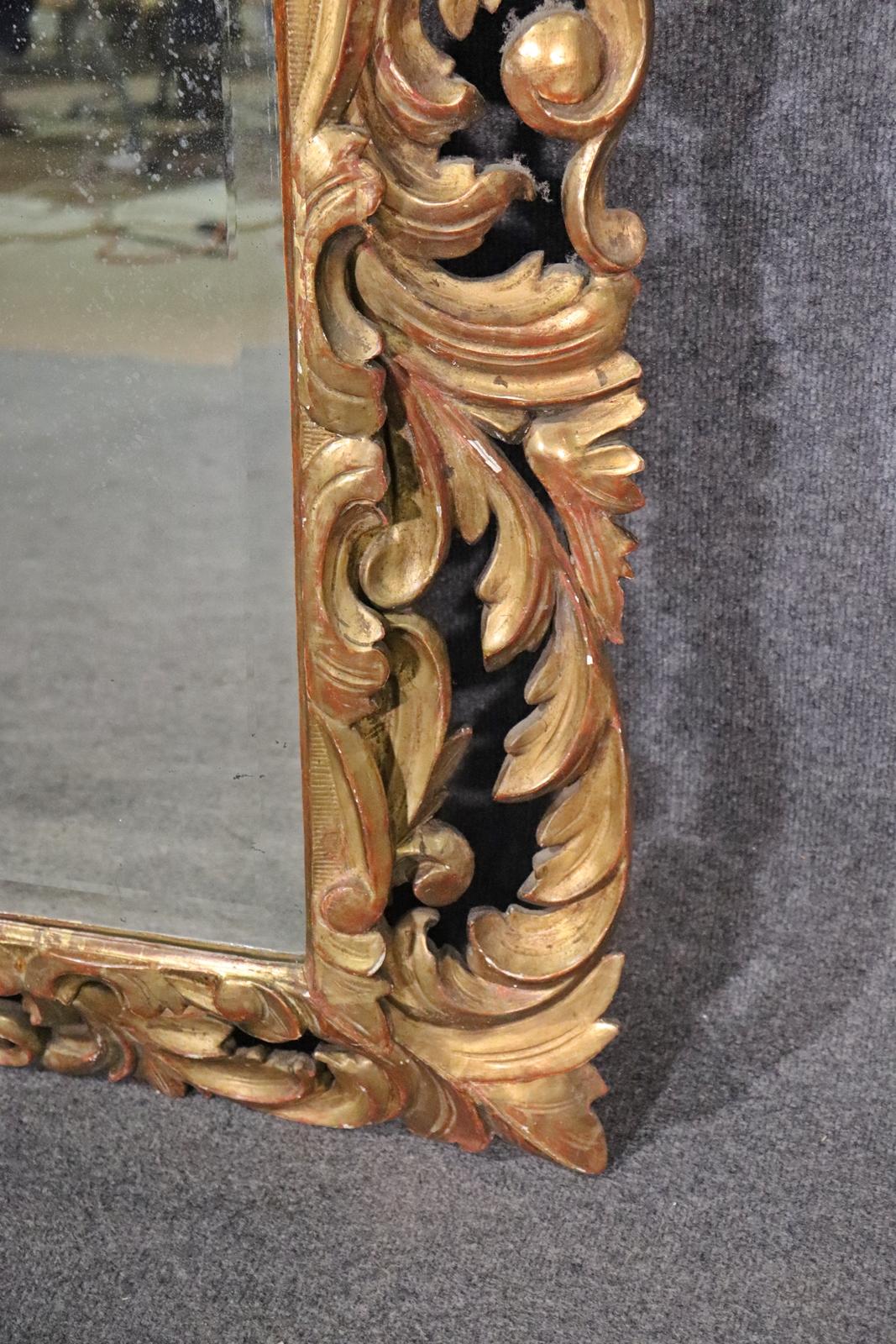 Antiker Florentiner italienischer Spiegel aus Giltwood, CIRCA 1890 im Angebot 3