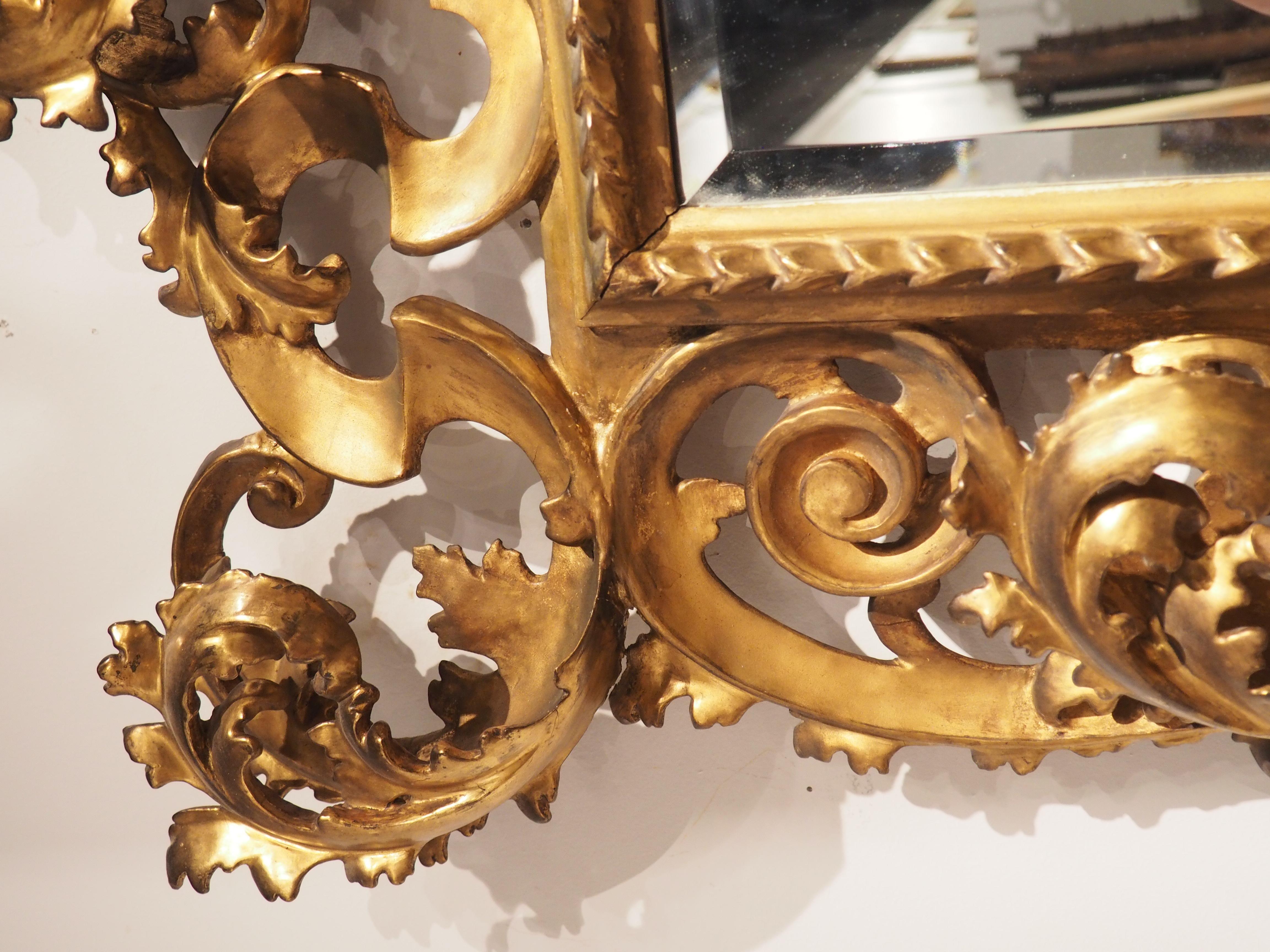 italien Antique Giltwood Florentine Mirror, circa 1850 en vente