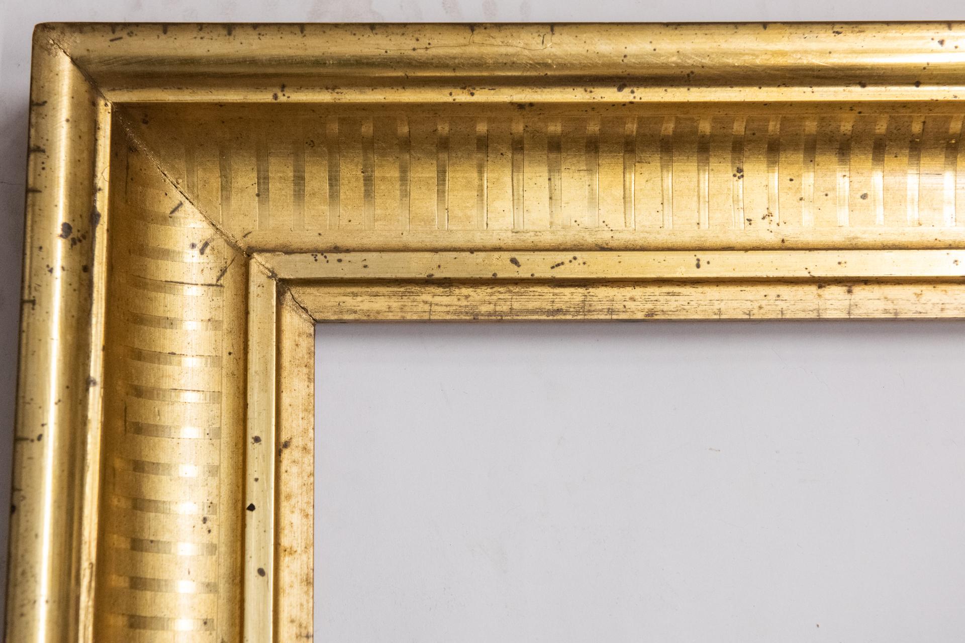 Cadre en bois doré antique, également pour le miroir en vente 1