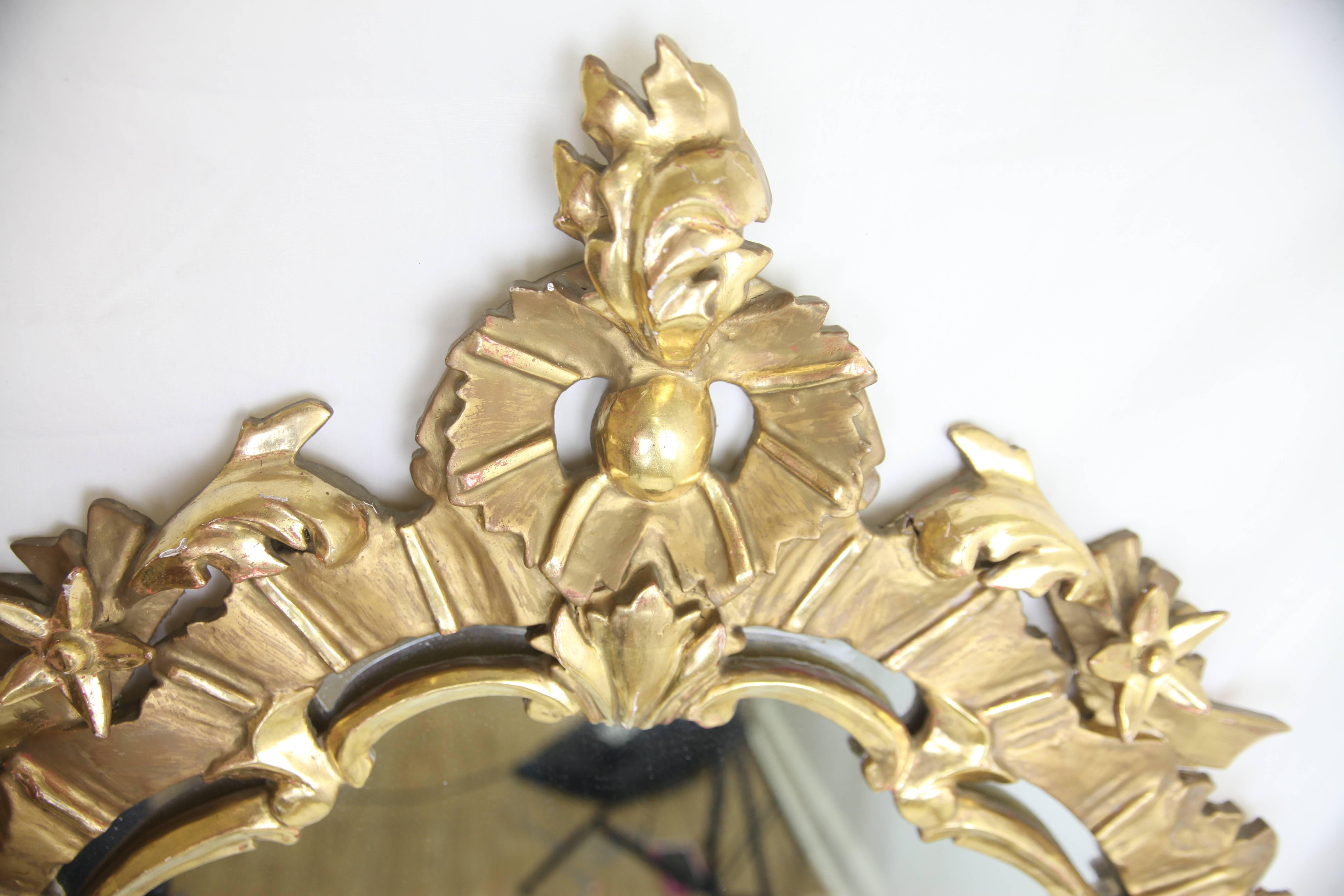 19th Century Antique Giltwood Mirror with Floral Design For Sale