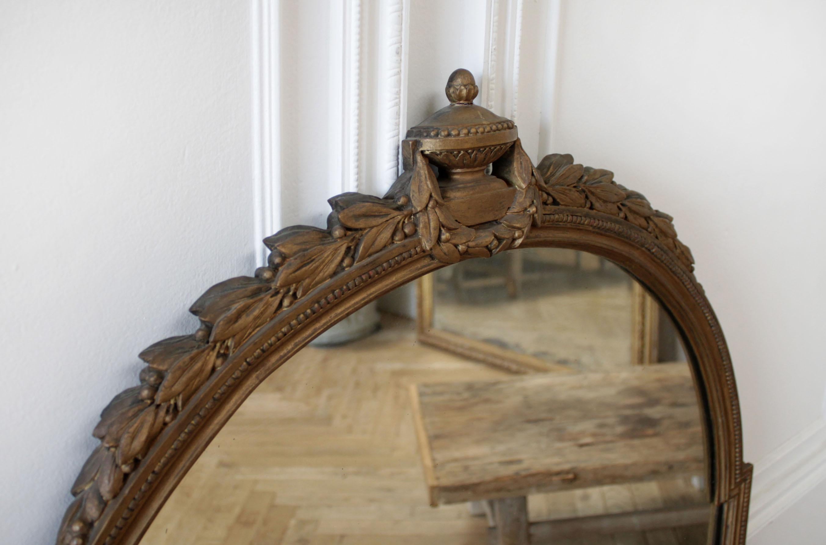 Antique Giltwood Neoclassical Style Mirror In Good Condition In Brea, CA
