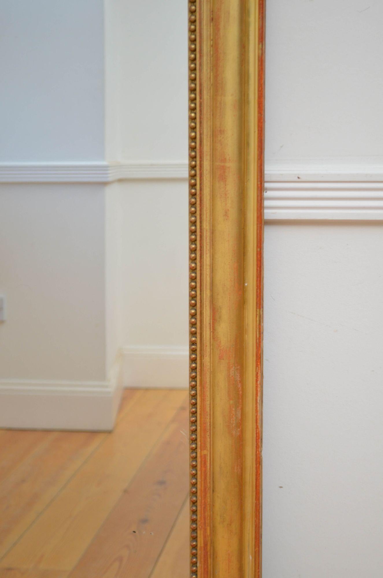Miroir mural ancien en bois doré, H141 cm en vente 3