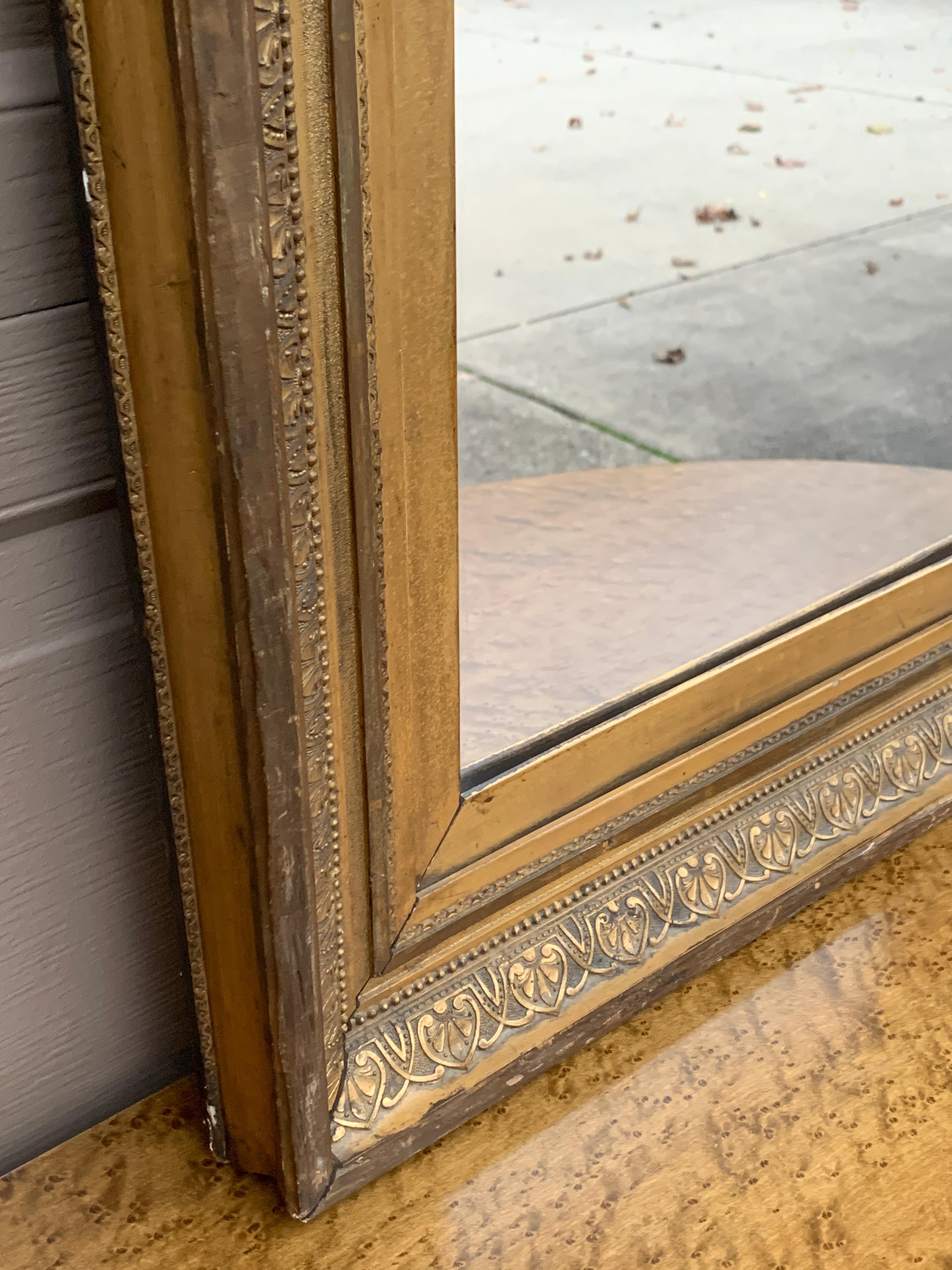 Specchio da parete in legno dorato, fine XIX secolo in vendita 1