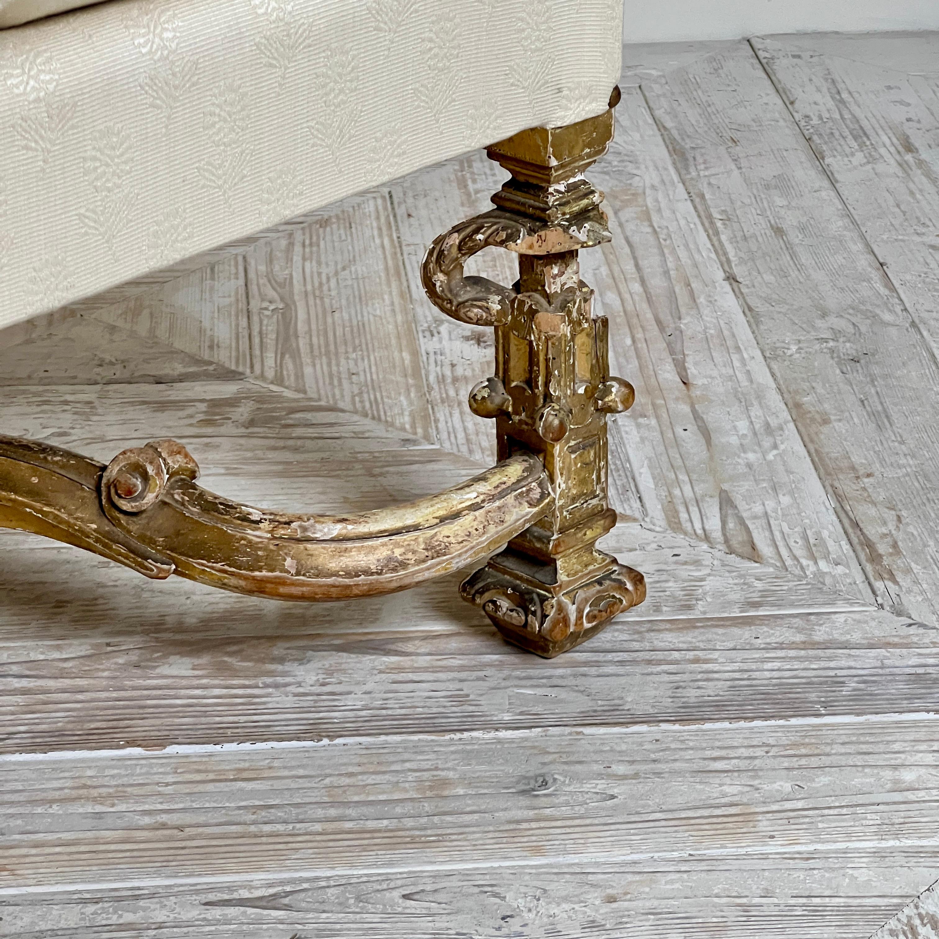 Antique Giltwood Wingback Armchair In The Late 17Th Style en vente 5