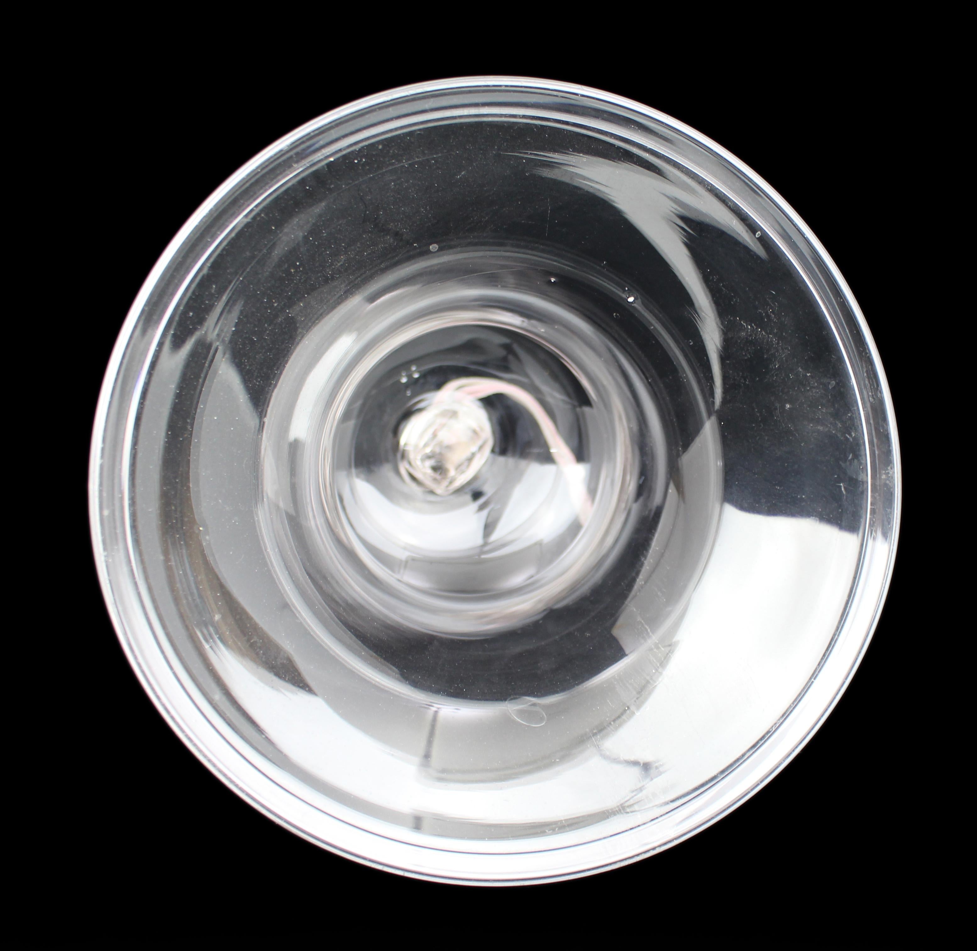 Antique Glass Bell Form Smoke Cover c.1900 In Good Condition For Sale In Worcester, GB
