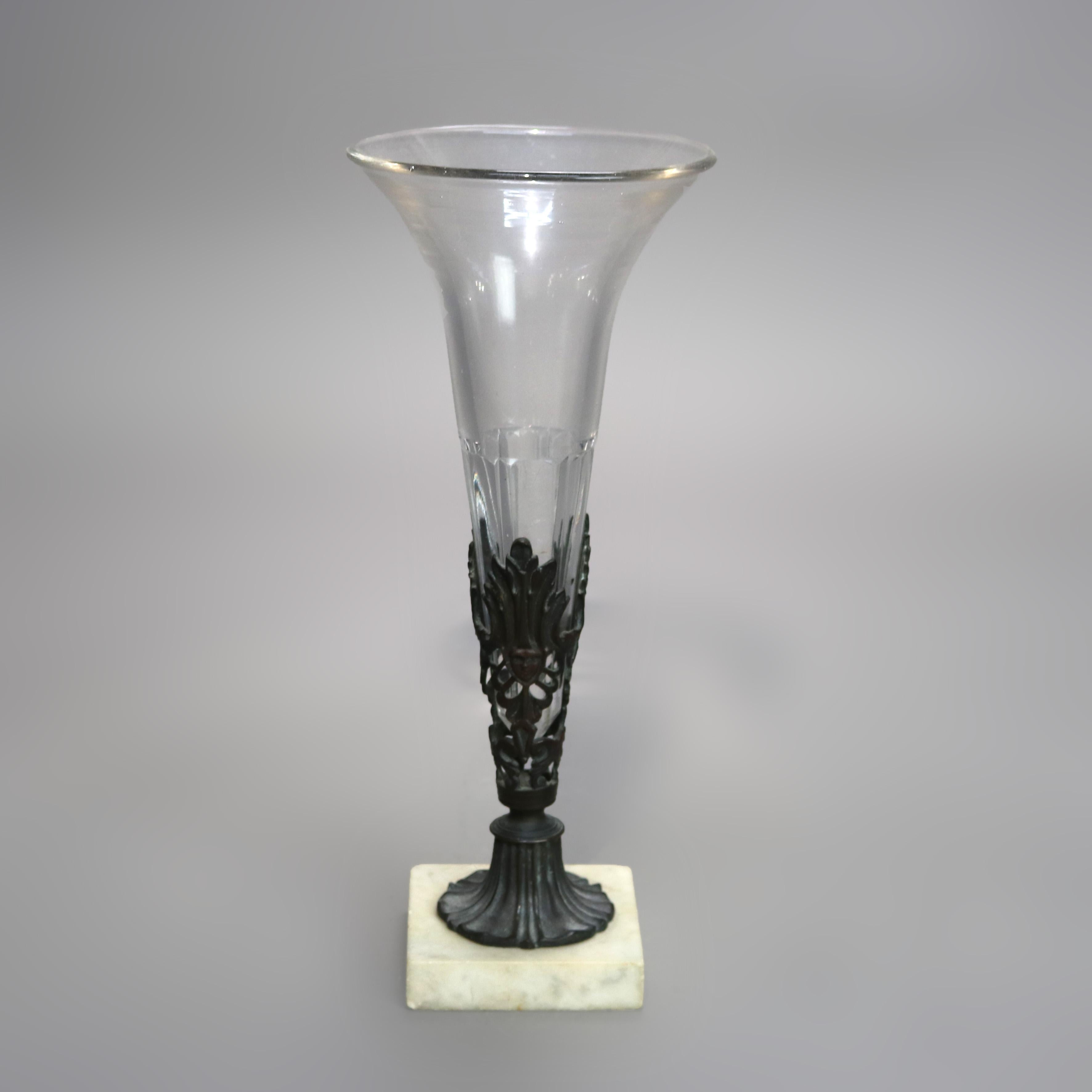 XIX secolo Antico vaso figurato in vetro, bronzo e marmo C1890 in vendita