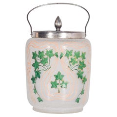 Soporte de cristal antiguo para tartas con asa de metal cromado