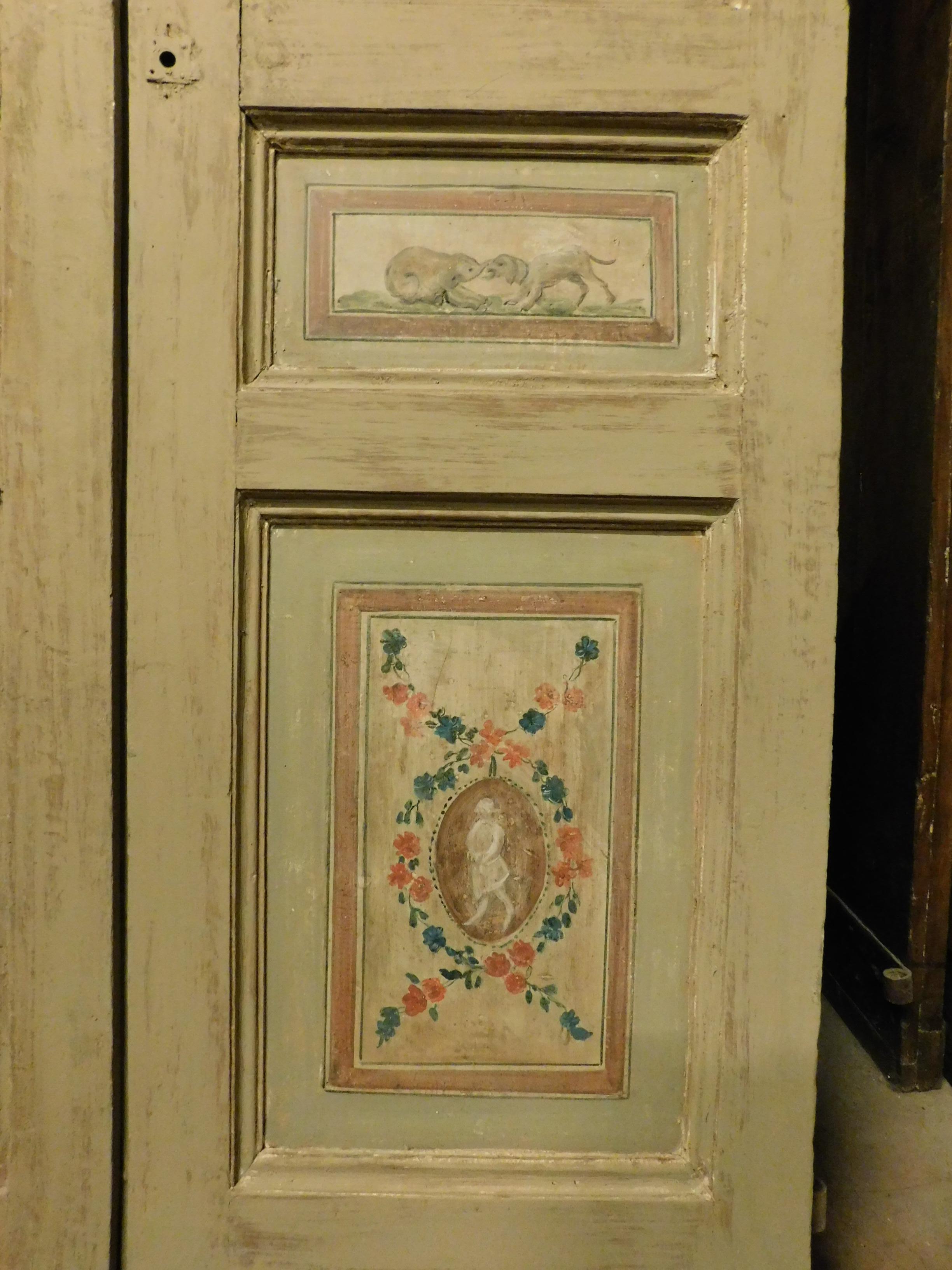 Porte en verre antique avec deux ailes et peinture d'origine, 700, Italie Bon état - En vente à Cuneo, Italy (CN)
