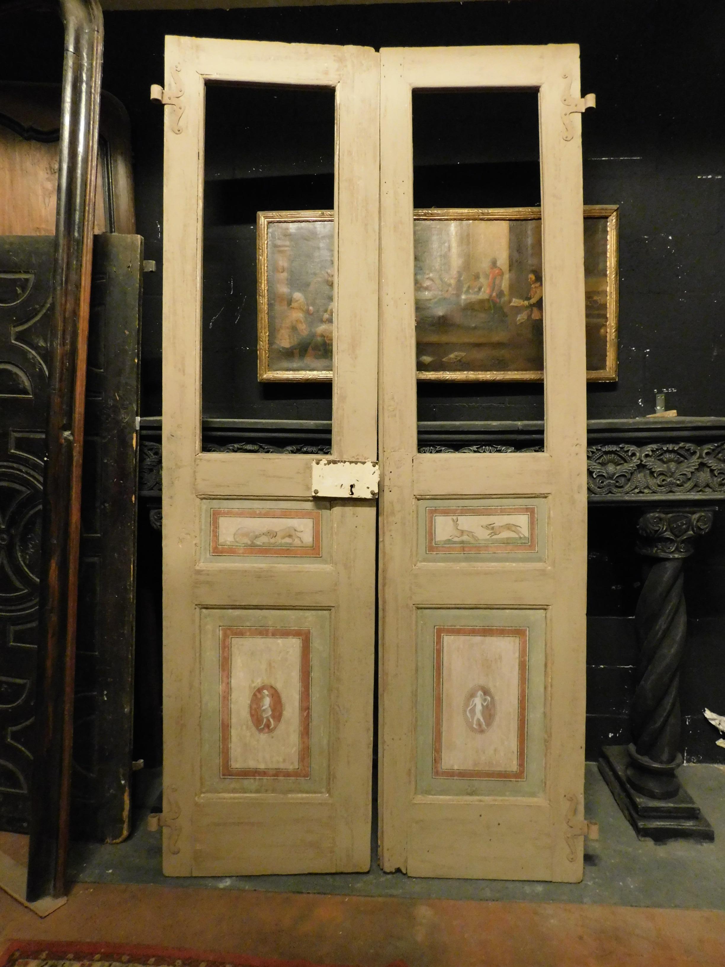 Antique Glass Door with Two Wings with Original Painting, '700, Italy In Good Condition For Sale In Cuneo, Italy (CN)