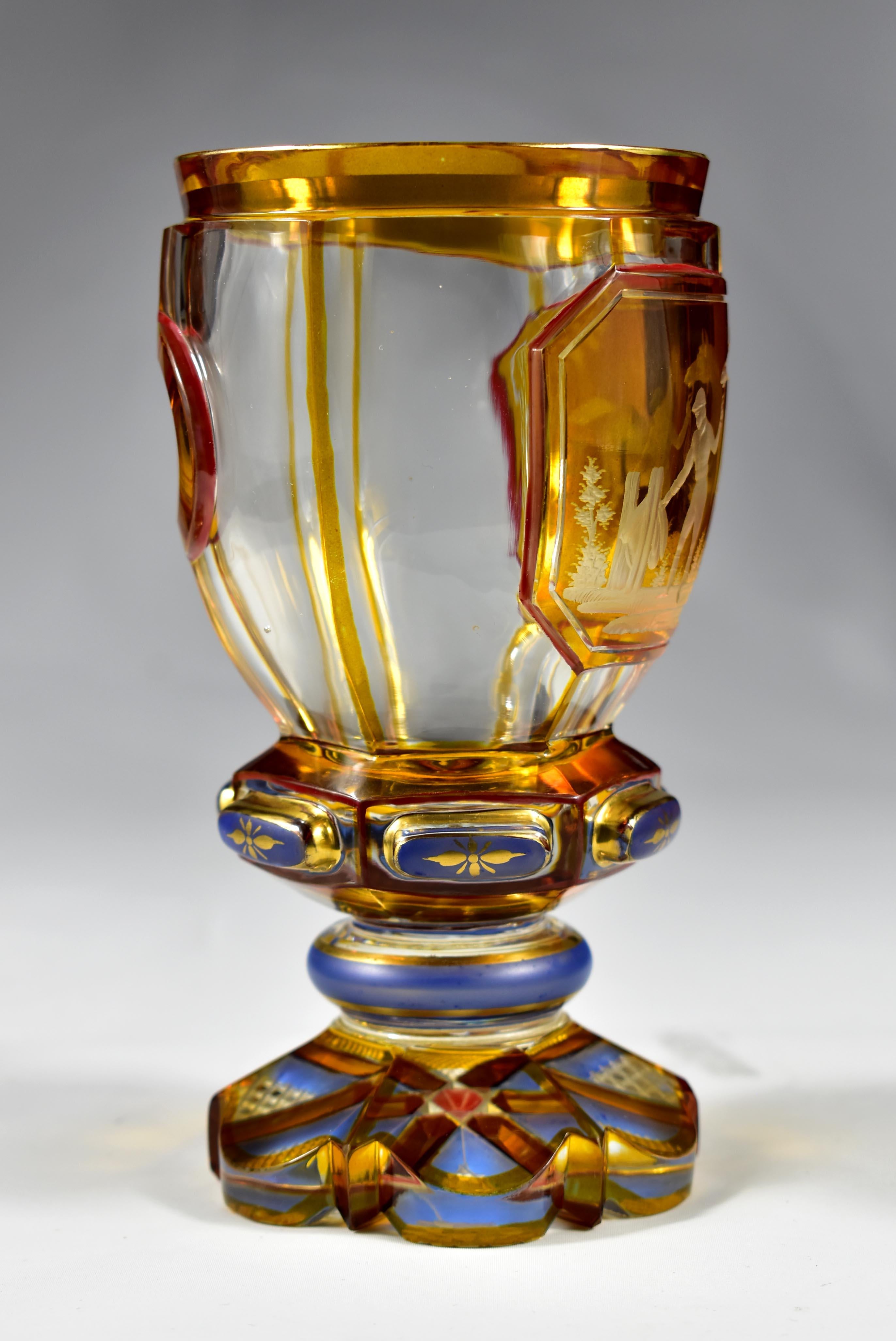 Biedermeier Vetro antico Goblet- Ambra Lazure,  Cavallo e fantino incisi
