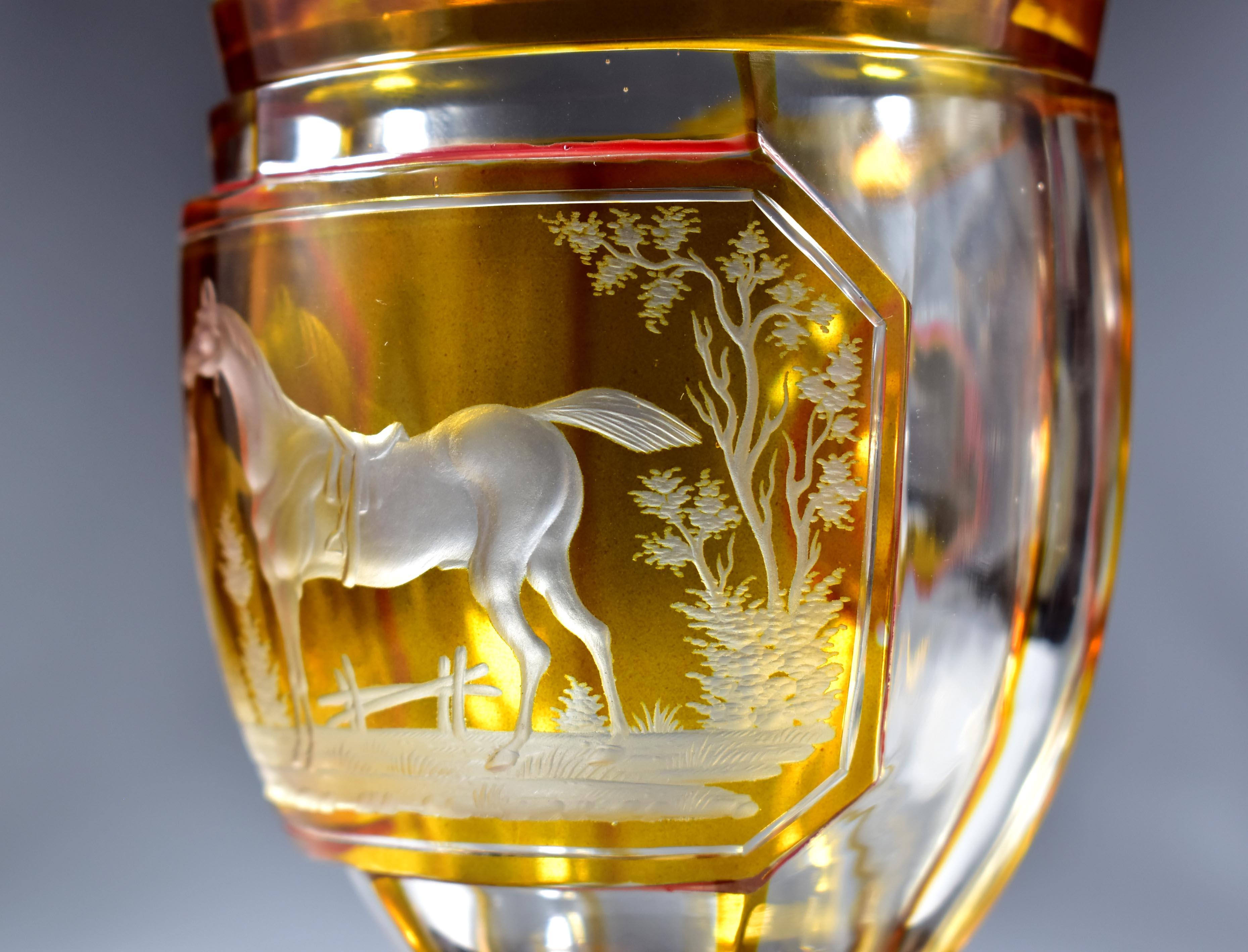 Vetro antico Goblet- Ambra Lazure,  Cavallo e fantino incisi 1