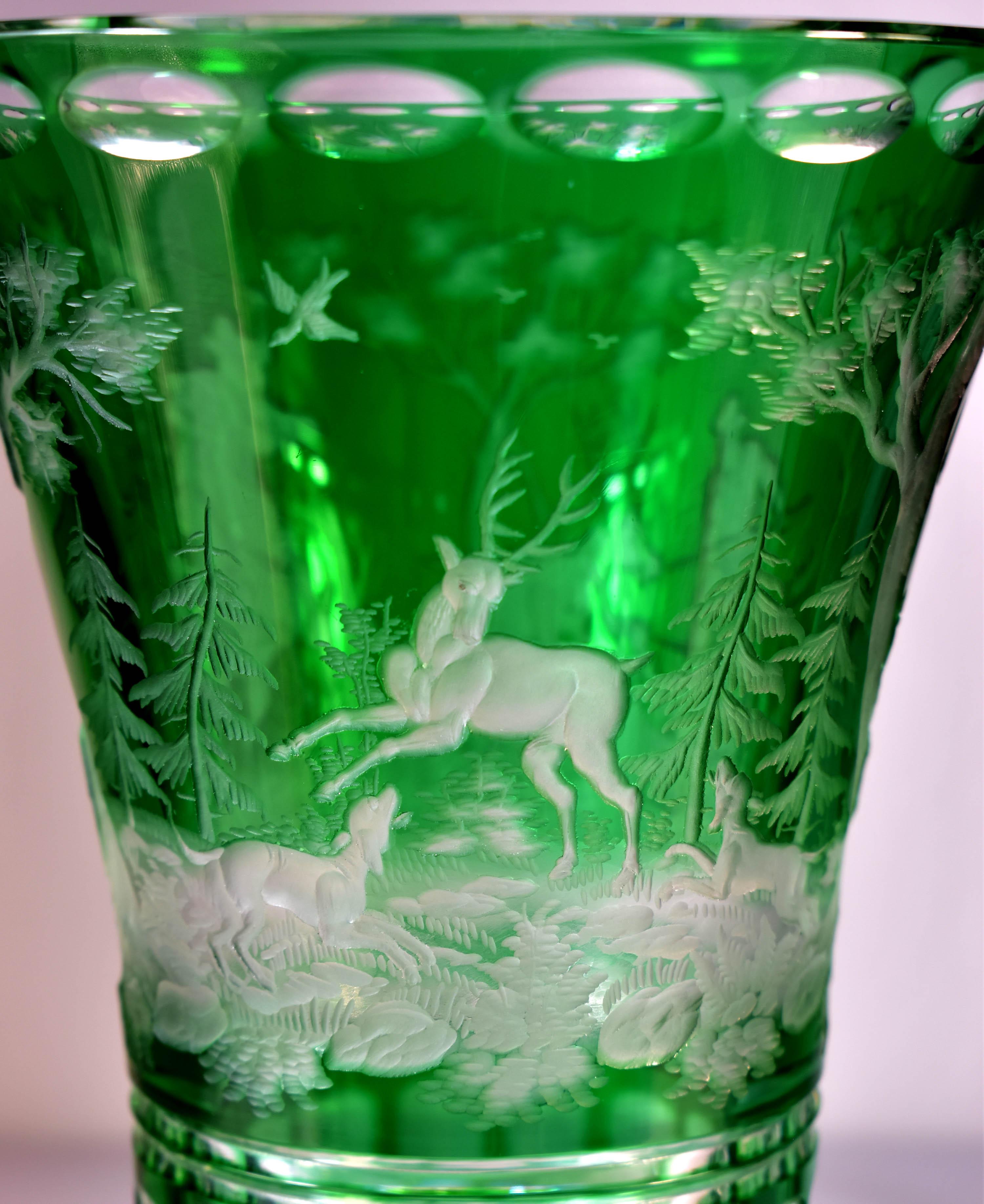 Antique glass Overlay Vase - Engraved Hunting Motif 20th century For Sale 1