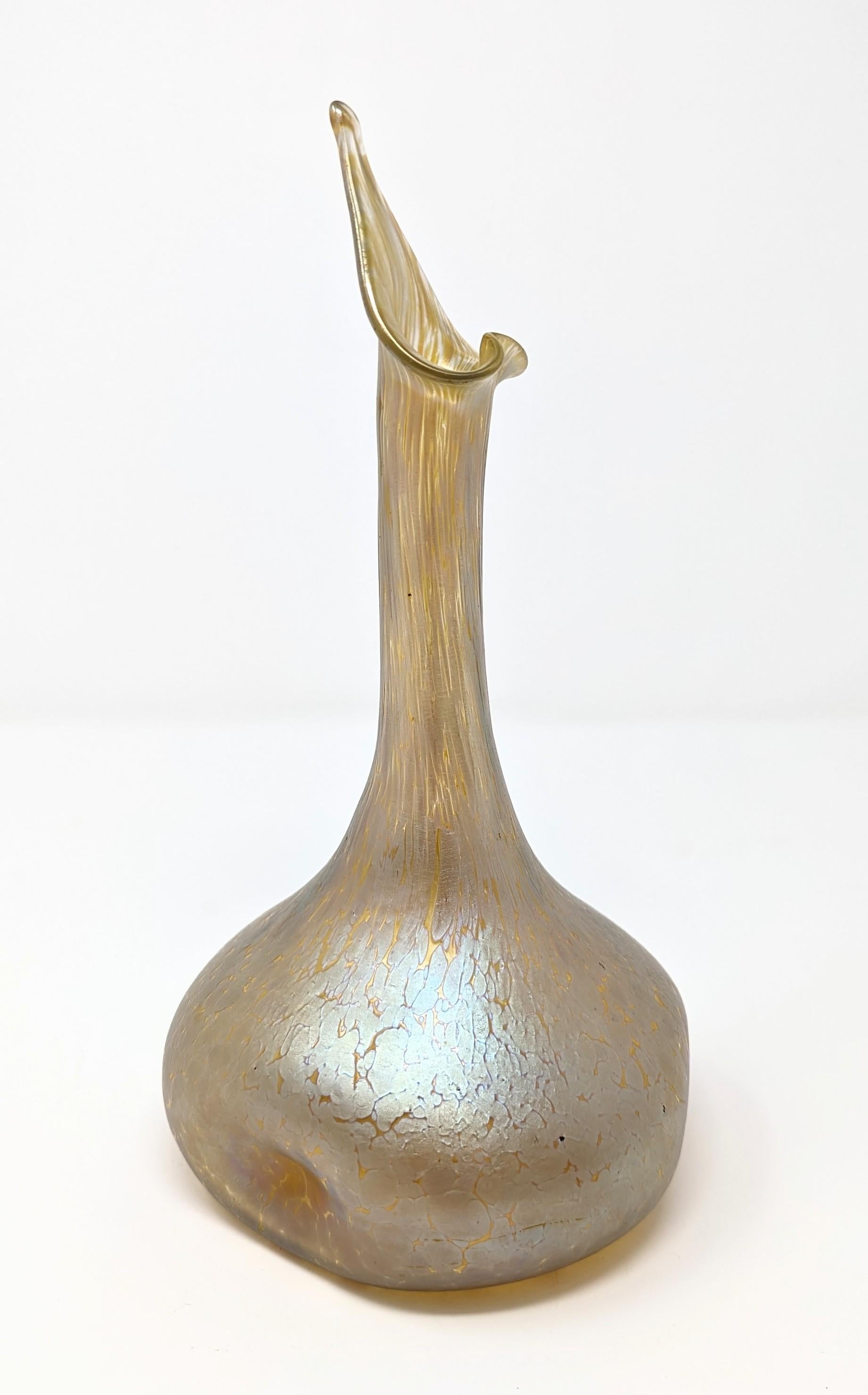 19th Century Antique Glass Vase Candia Papillon Loetz Witwe Bohemia Circa 1898 Art Nouveau For Sale