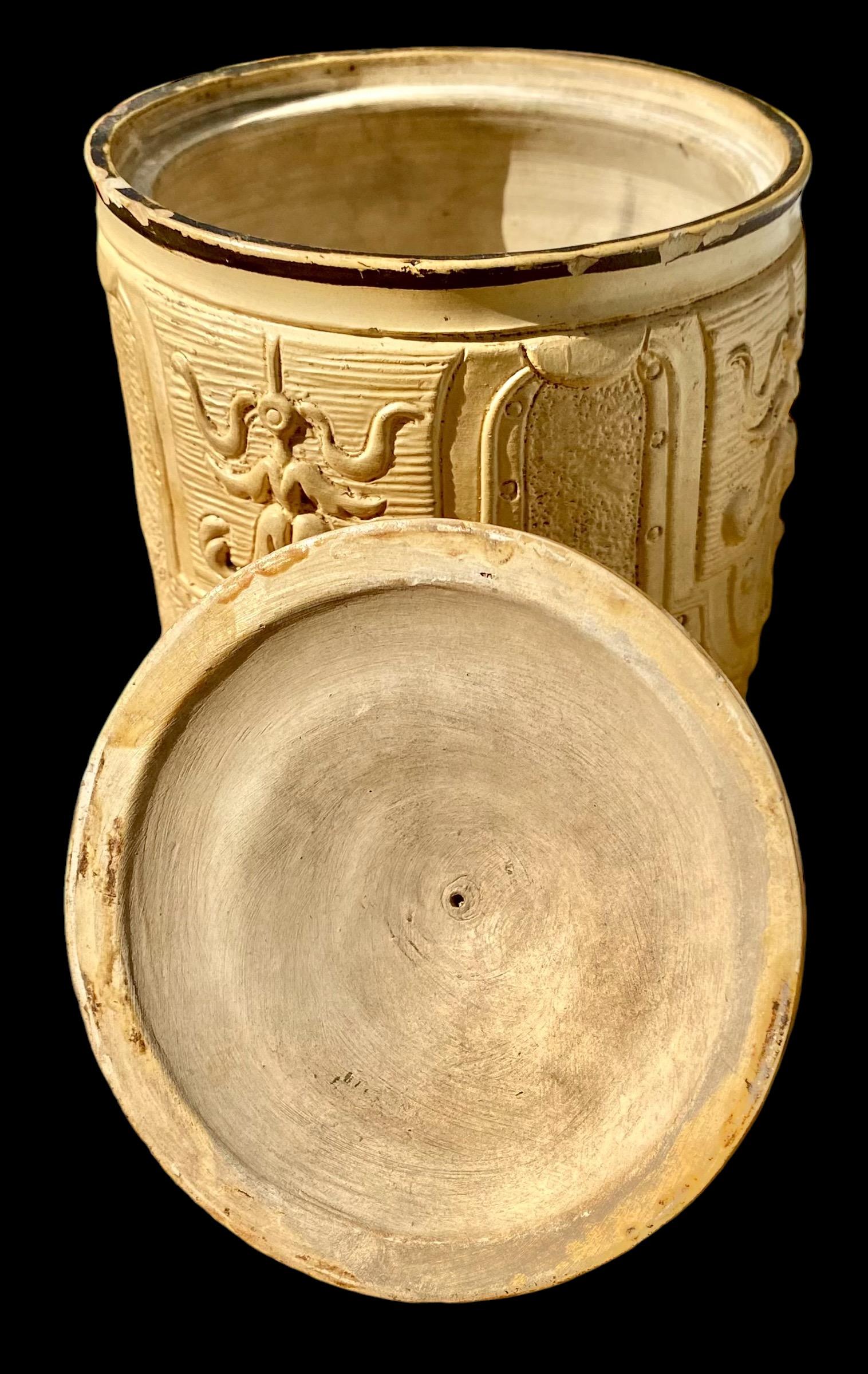 Grand Tour Humidor ancien en terre cuite vernissée Blackamoor de Johann Maresch en vente