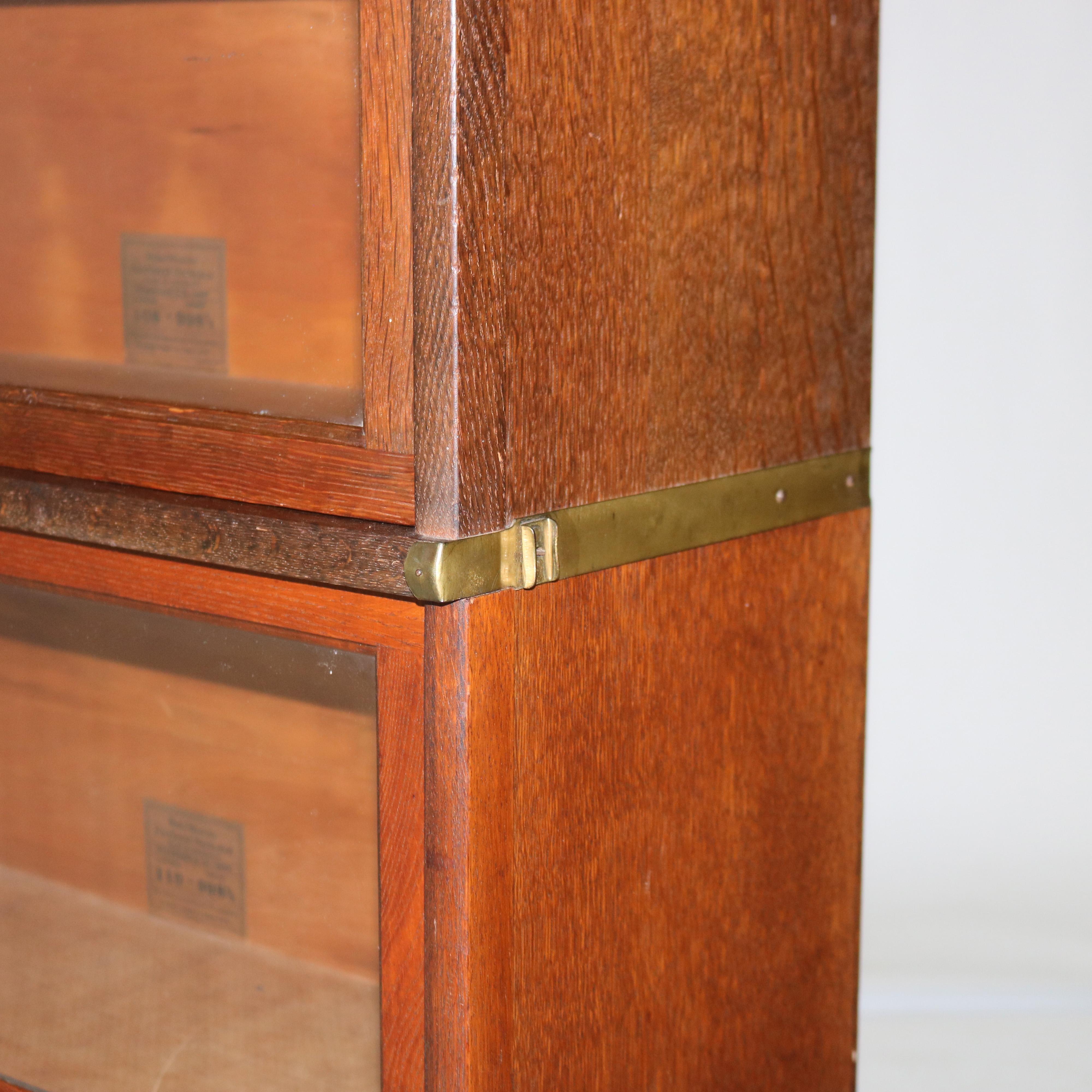 Antique Globe Wernicke Arts & Crafts Four Stack Oak Barrister Bookcase c1920 In Good Condition In Big Flats, NY