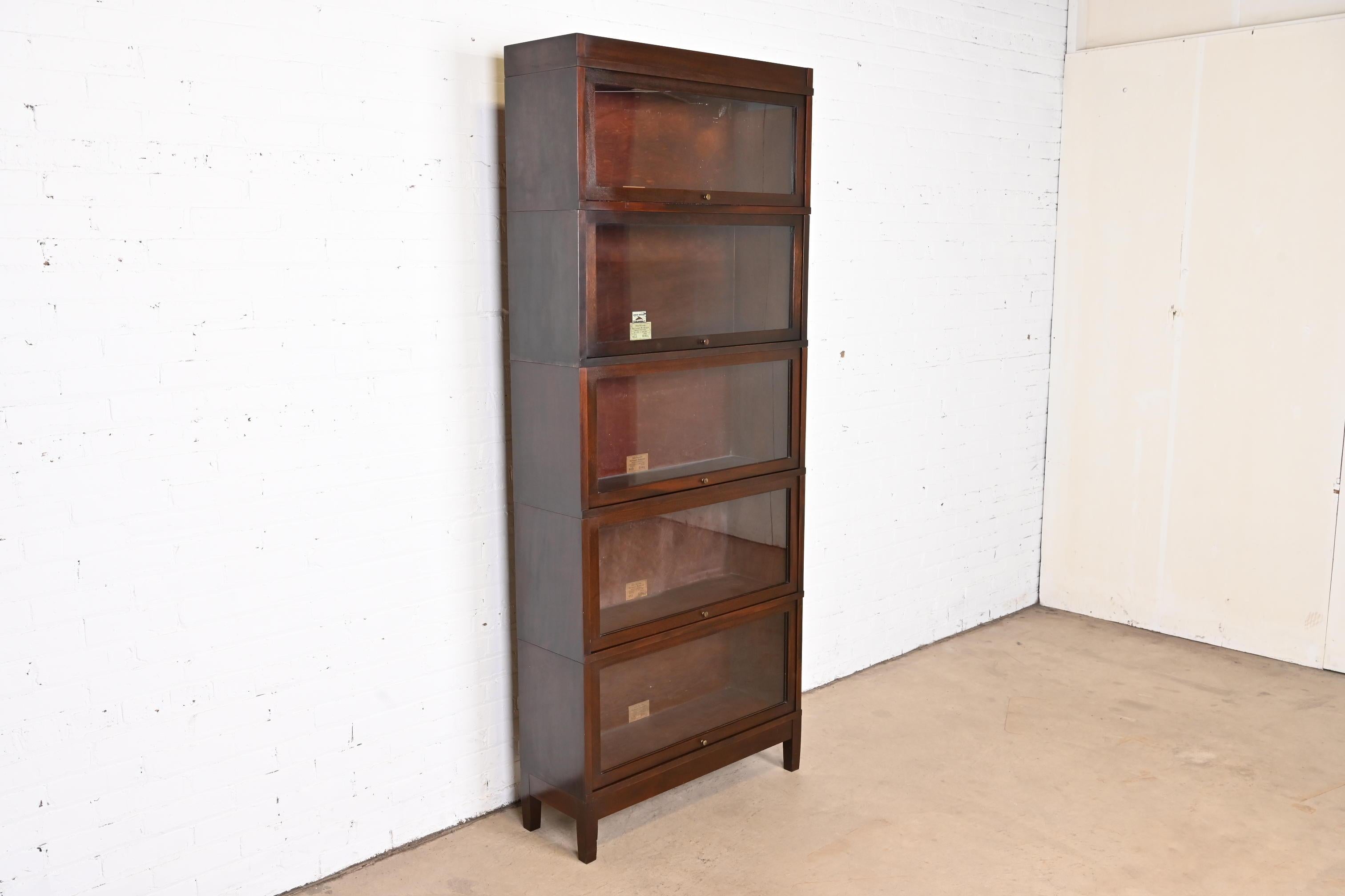 Antique Globe Wernicke Arts & Crafts Mahogany Five-Stack Barrister Bookcase In Good Condition For Sale In South Bend, IN
