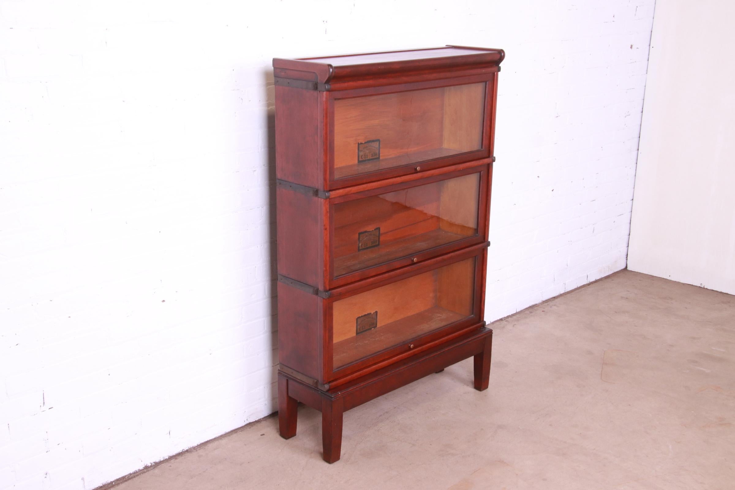 Antique Globe Wernicke Arts & Crafts Mahogany Three-Stack Barrister Bookcase In Good Condition In South Bend, IN