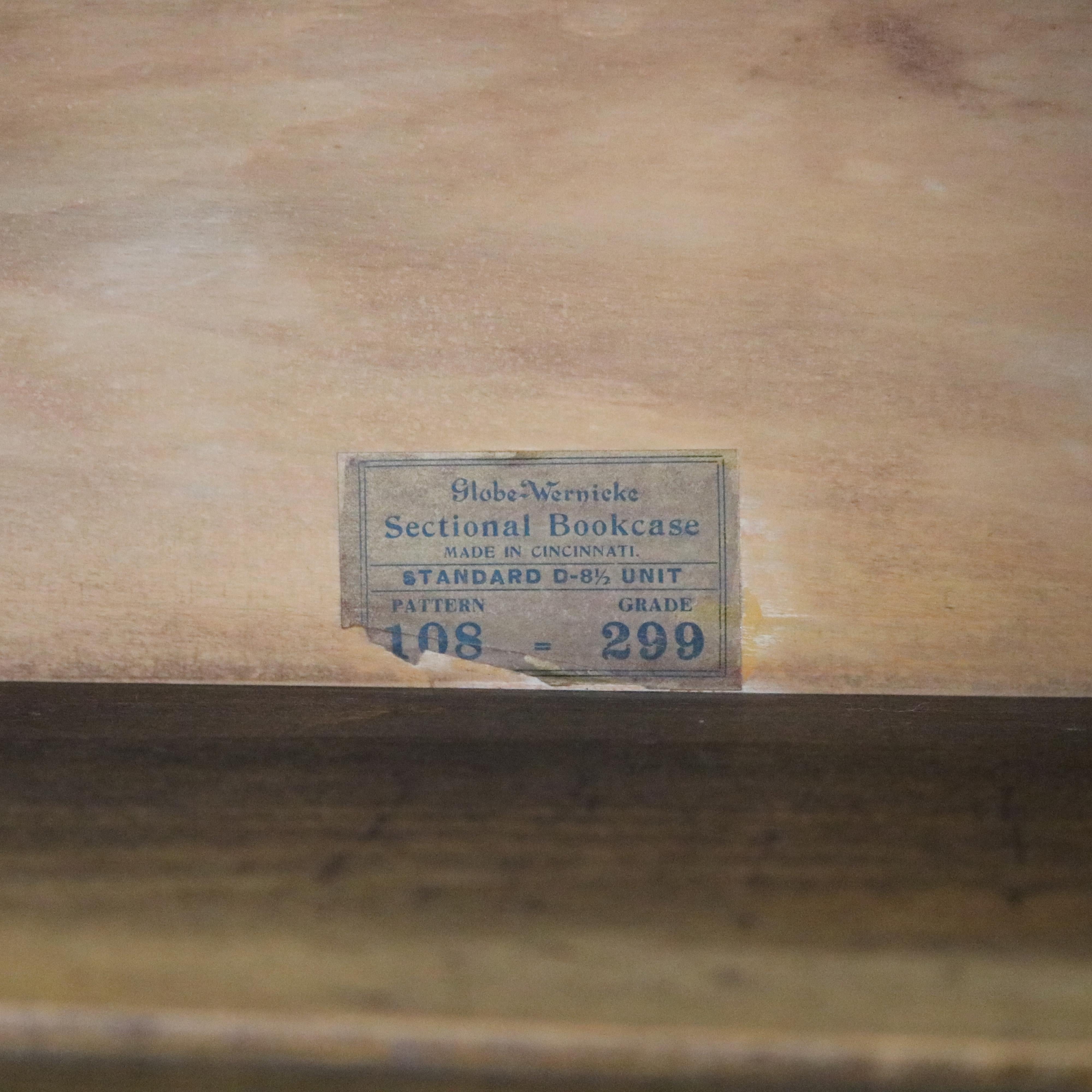 Antiguo Globe Wernicke Arts & Crafts Mission Arts & Crafts Librería de barrister de roble de cuatro pilas en venta 3