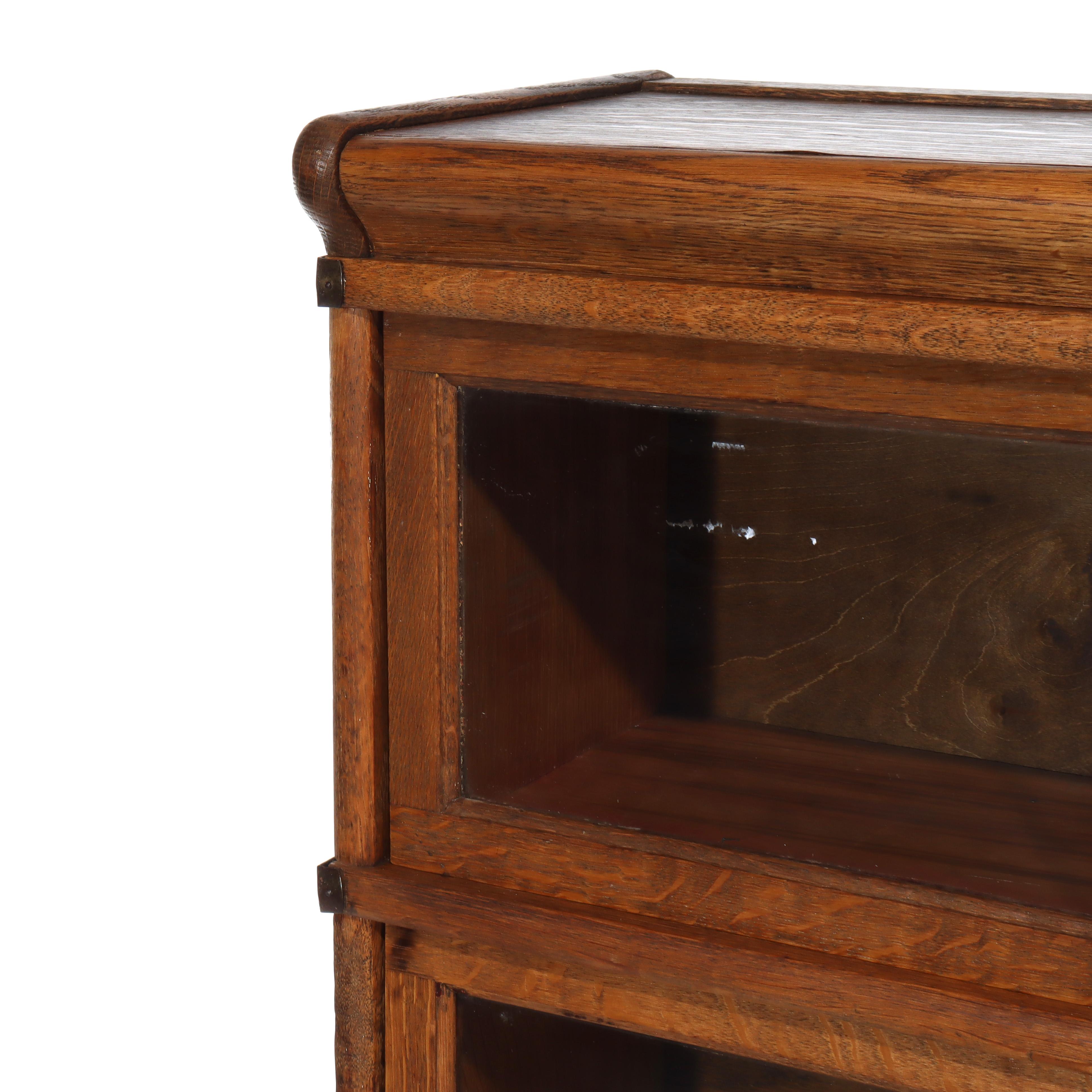 Antique Globe Wernicke Arts & Crafts Oak 3-Stack Barrister Bookcase c1920 In Good Condition For Sale In Big Flats, NY