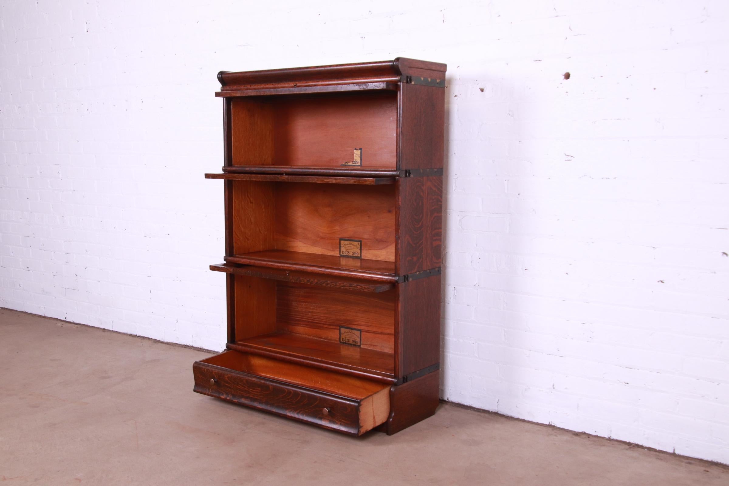Antique Globe Wernicke Arts & Crafts Oak Three-Stack Barrister Bookcase 1