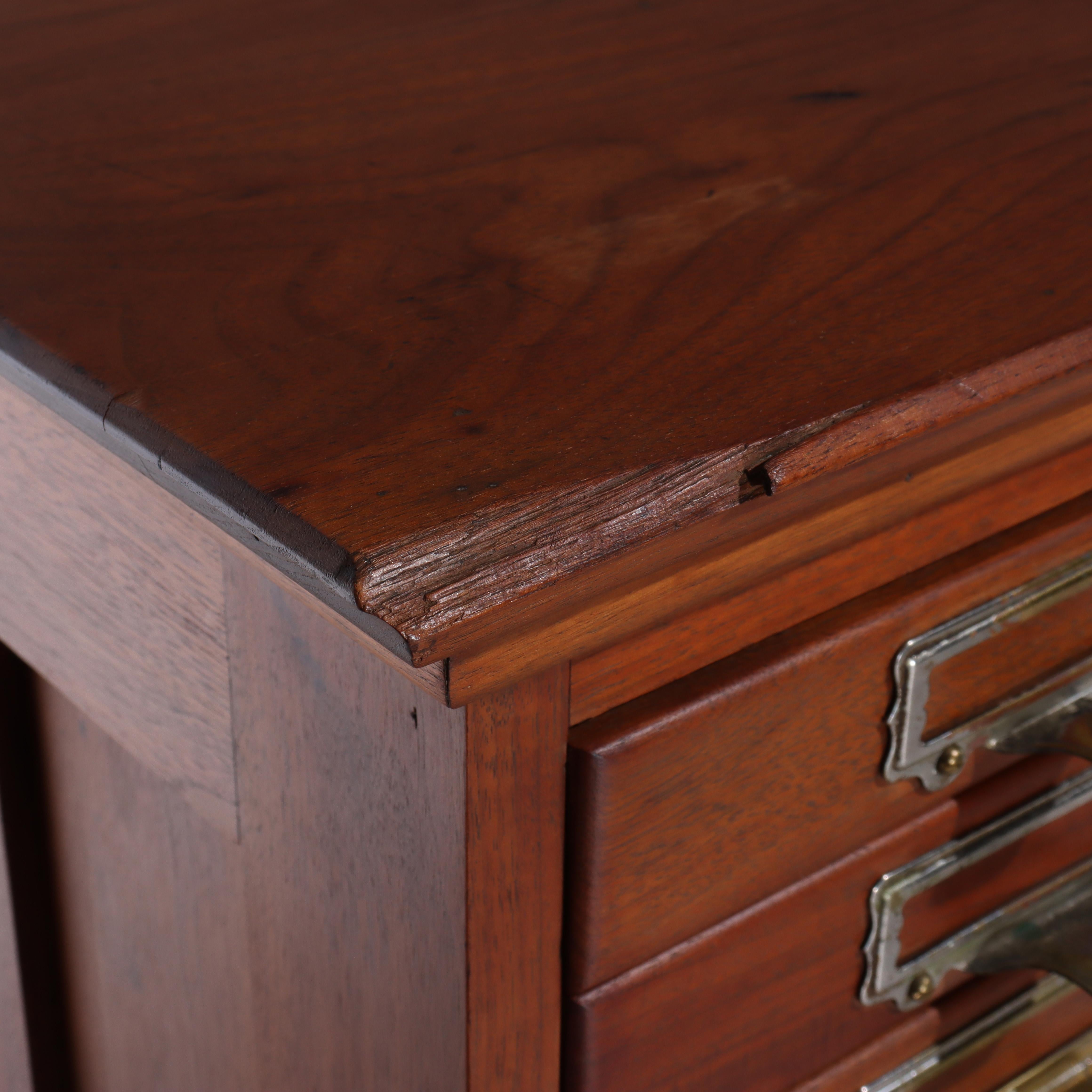 Antique Globe Wernicke attr Walnut 27 Drawer Office File Cabinet c1910 in vendita 2