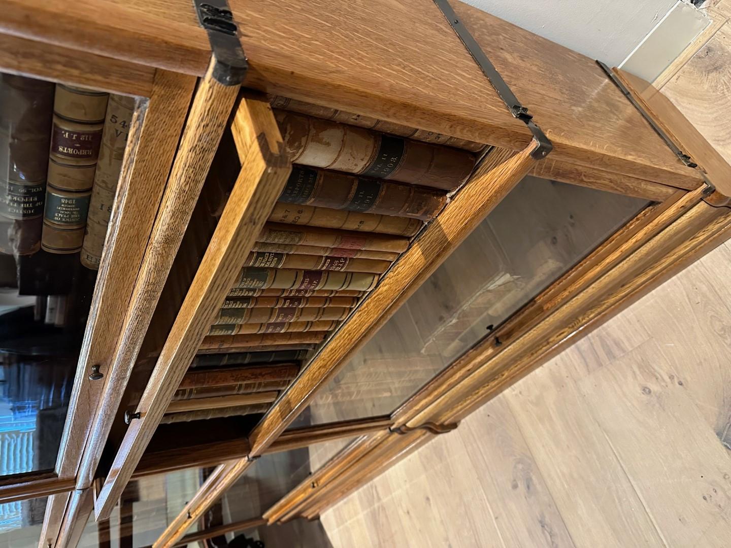 Libreria antica Globe Wernicke in vendita 1