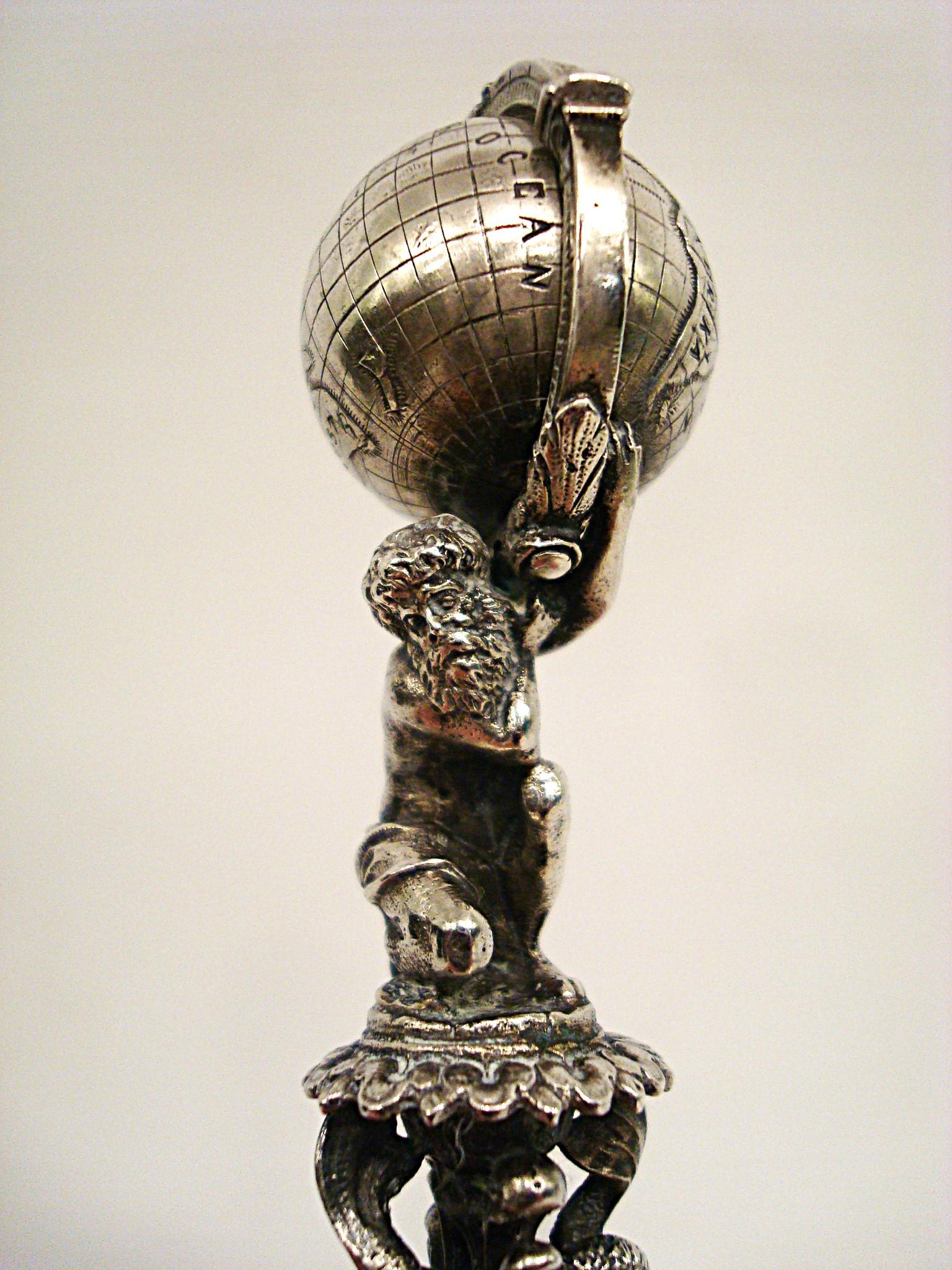 Antike Gott Atlas Sterling Silber Figural Wachs Siegel Stamper. Deutsch 19-Jahrhundert. im Angebot 1