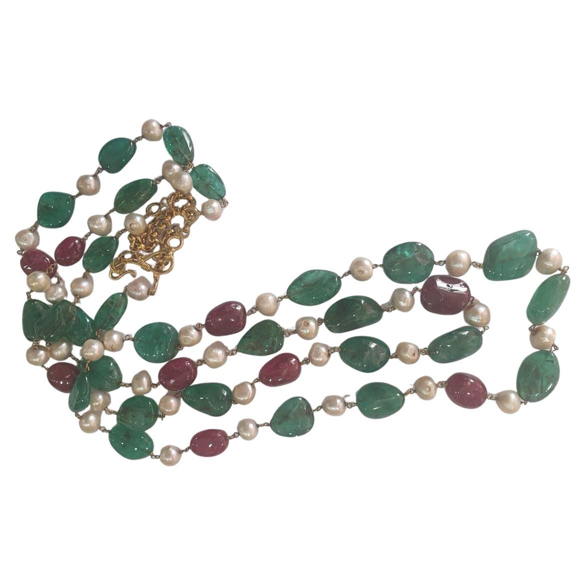 Antiguo 421 quilates esmeralda rubí antiguo Perlas collar de oro, 50-100 años de antigüedad en venta 2