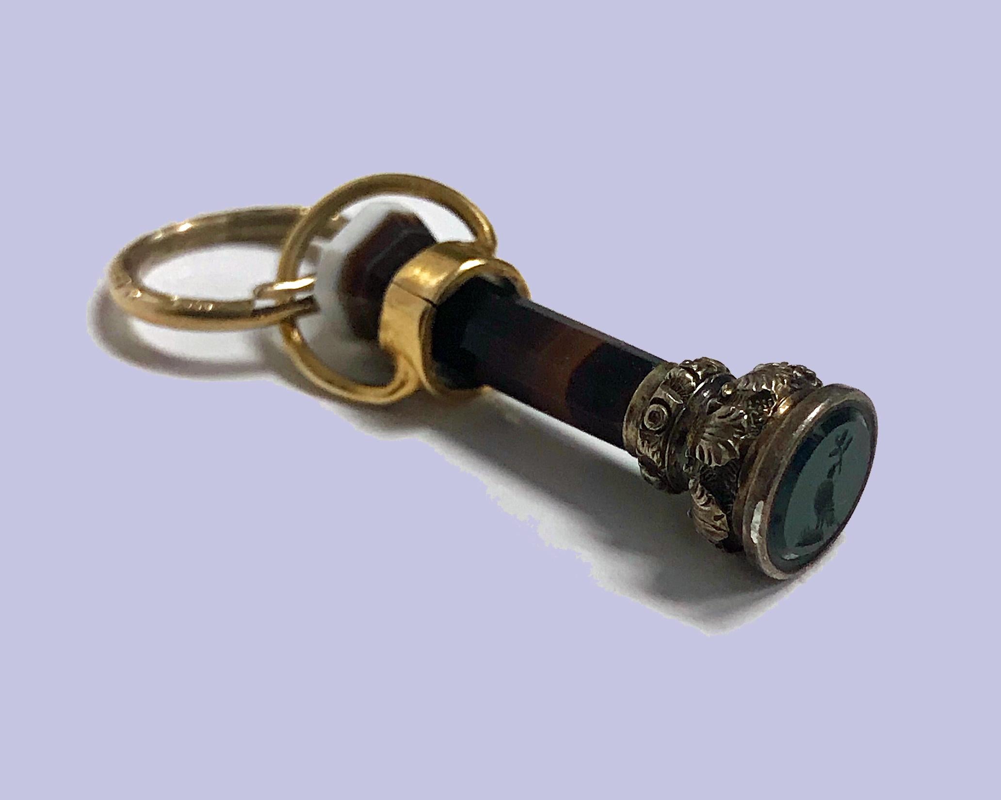 Antique Gold Agate Bloodstone Fob, circa 1840 In Good Condition In Toronto, ON