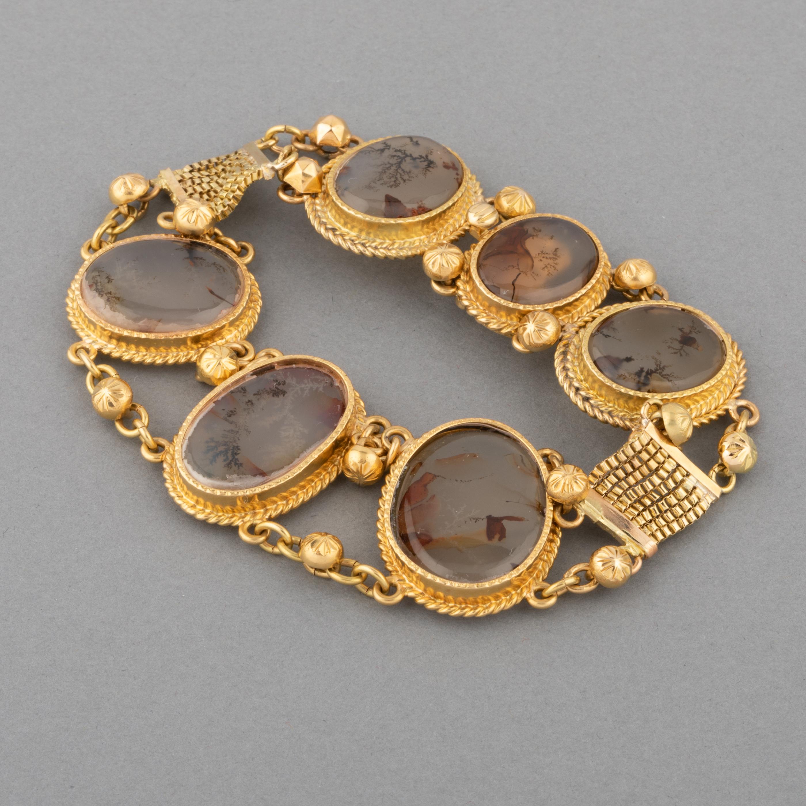 Antique Gold and Agate French Bracelet In Good Condition For Sale In Saint-Ouen, FR