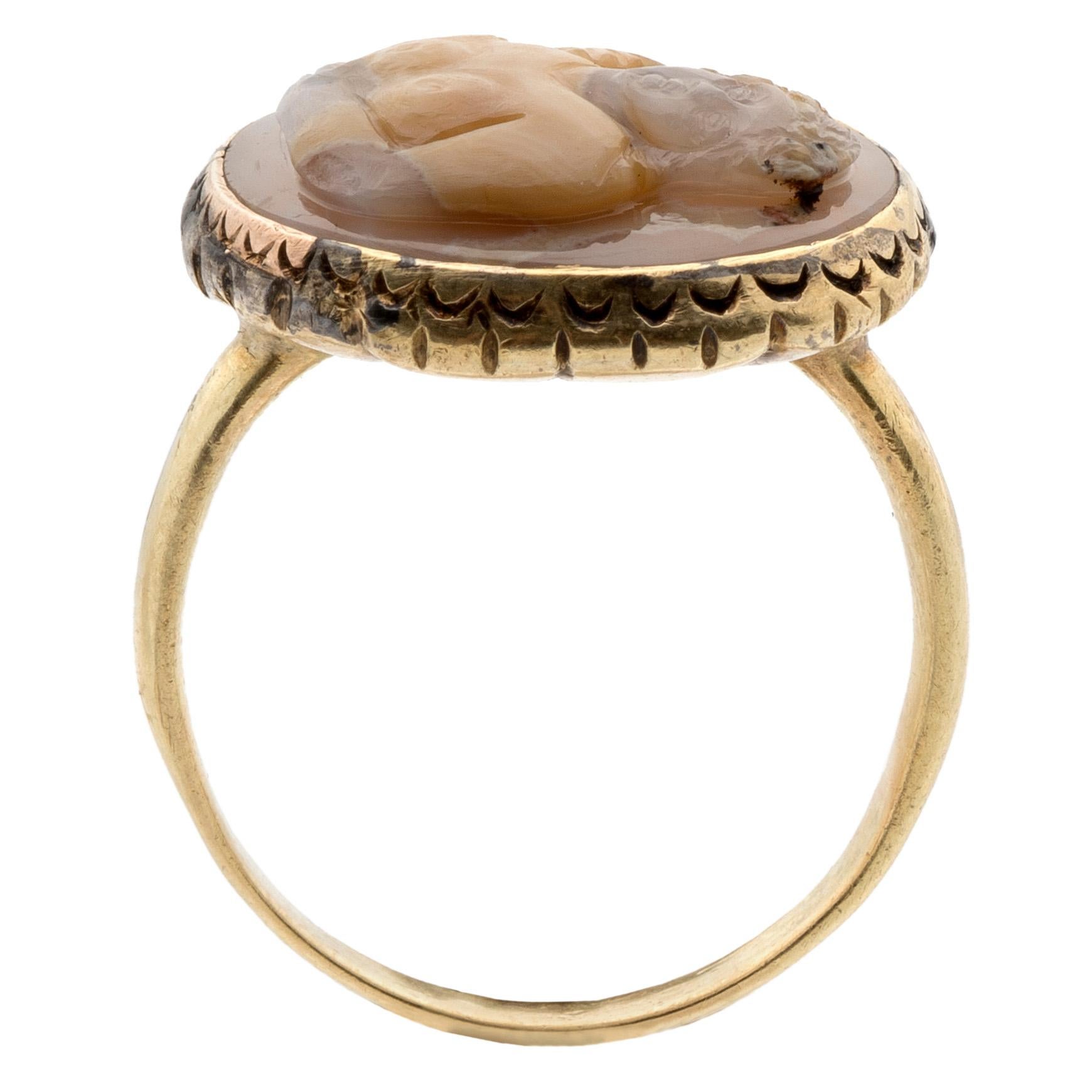 Antiker Renaissance-Kamee-Ring aus Gold und Achat (Gemischter Schliff) im Angebot