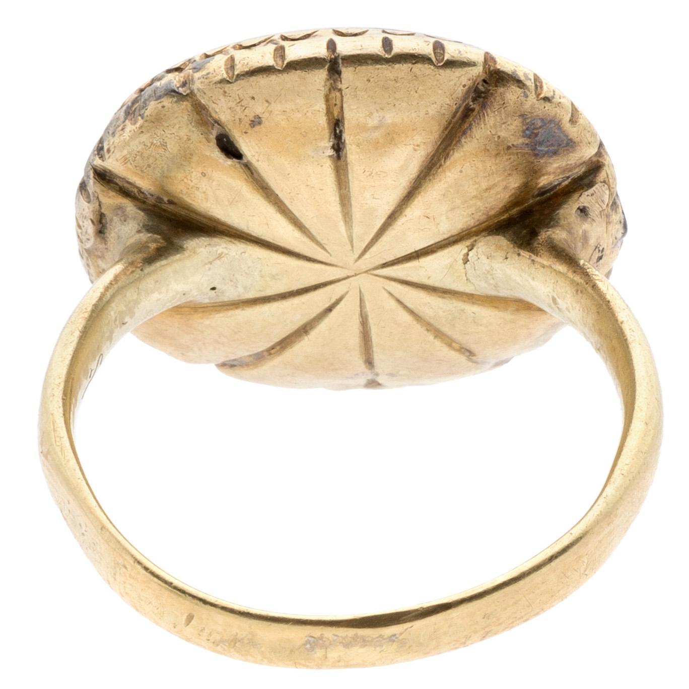 Antiker Renaissance-Kamee-Ring aus Gold und Achat im Zustand „Gut“ im Angebot in Chicago, IL