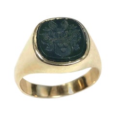 Bague signet en or antique et pierre de sang