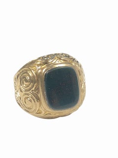 Bague sigillaire ancienne pour homme en or et pierre de sang