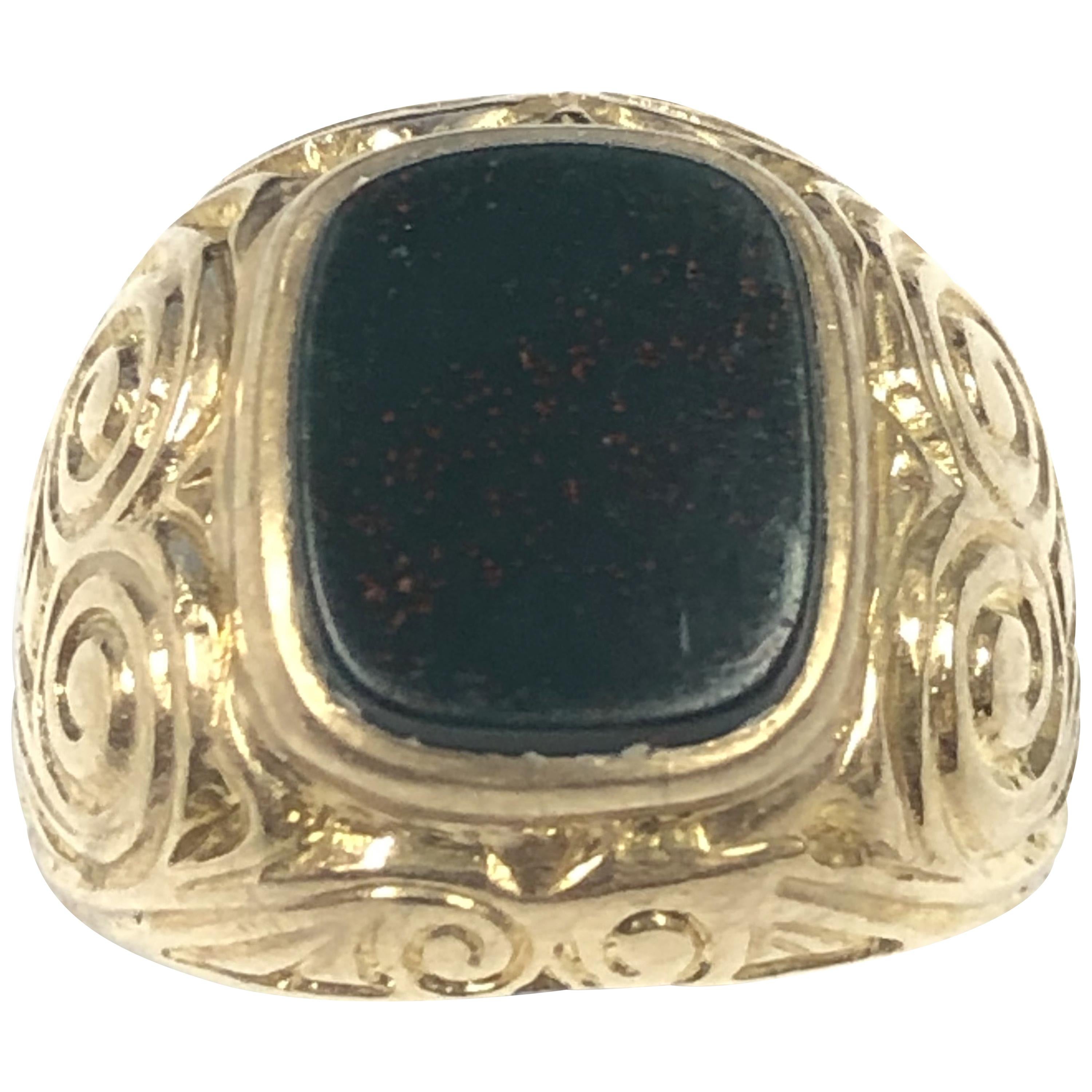 Anillo de sello para caballero de oro antiguo y piedra de sangre