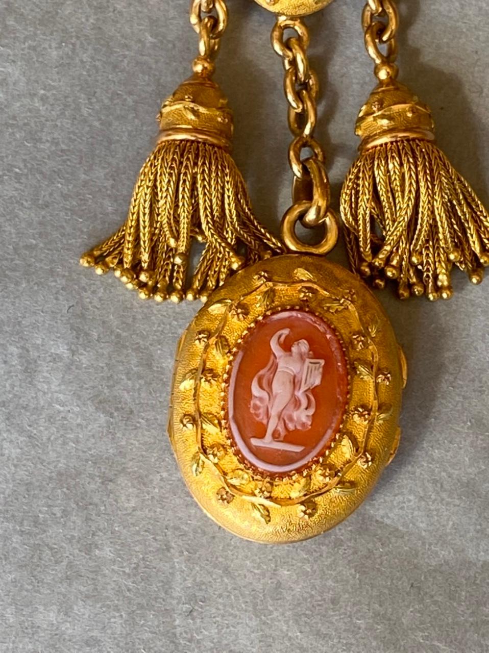 Antique Gold and Cameo French Locket Pendant 2