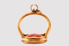 Antique gold and carnelian chain seal, England 1870.