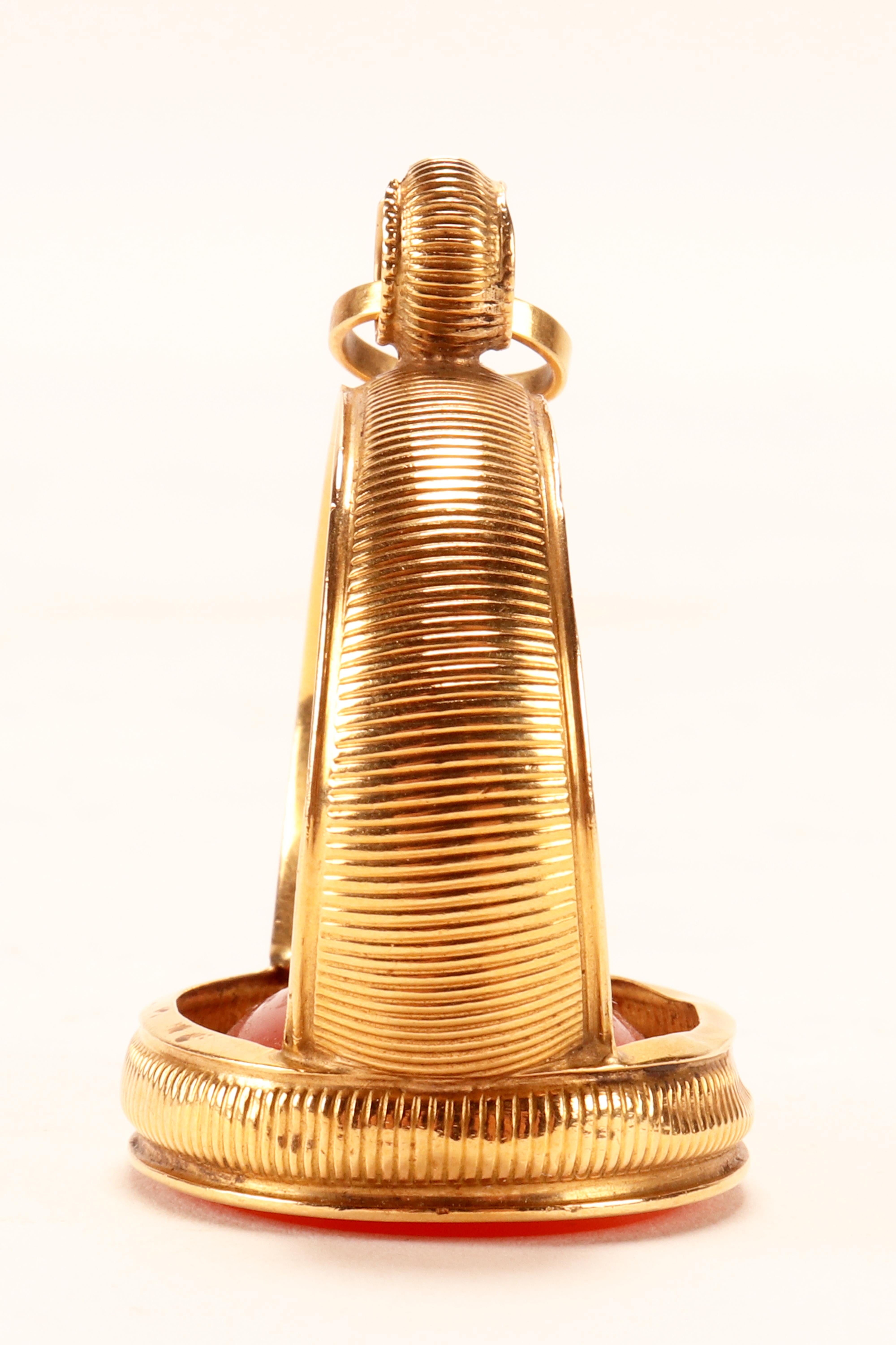 XIXe siècle Sceau de chaîne ancien en or et cornaline, Angleterre 1870.  en vente