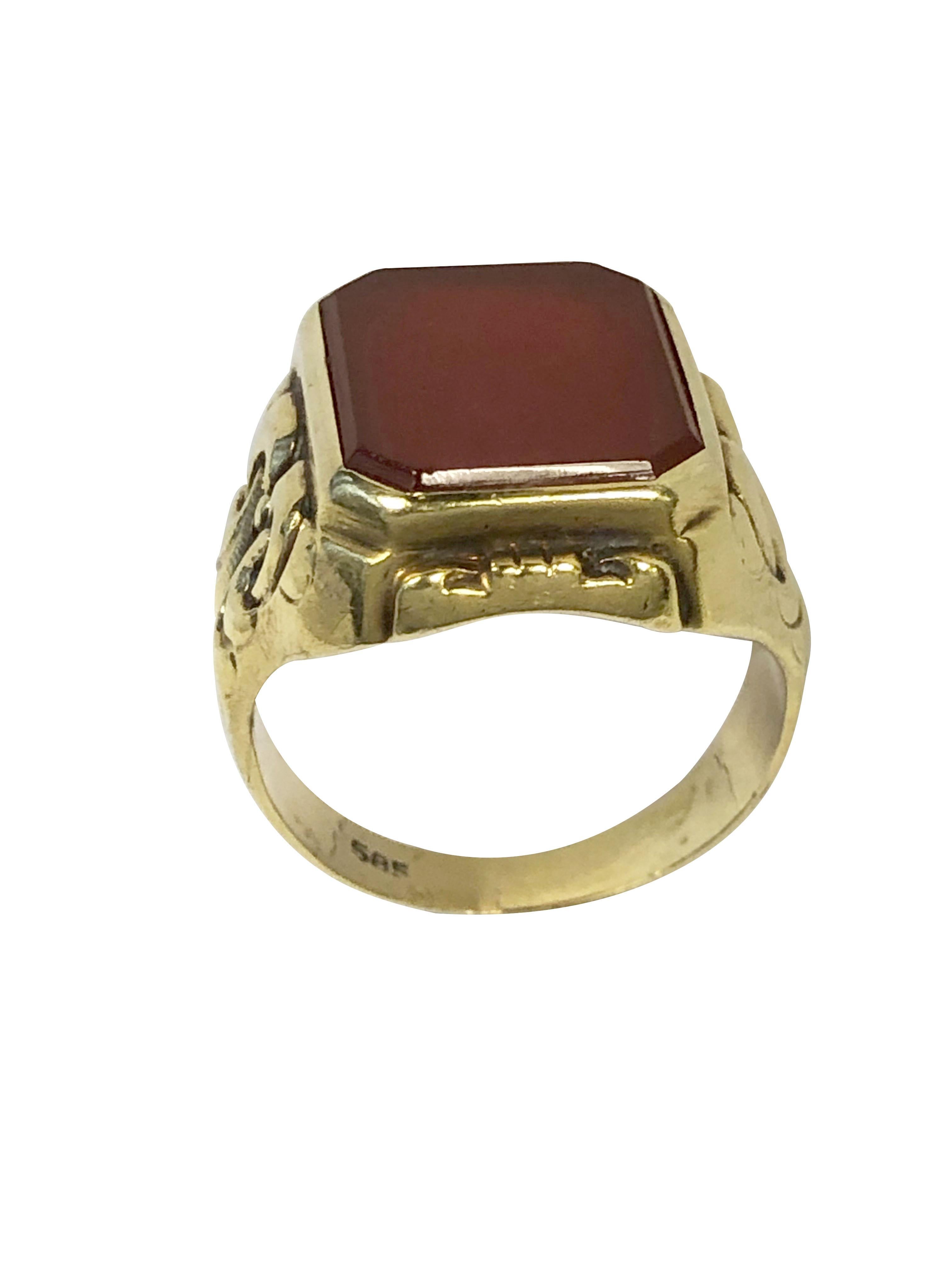 Cabochon Antique Gold and Carnelian Edwardian Signet Ring 